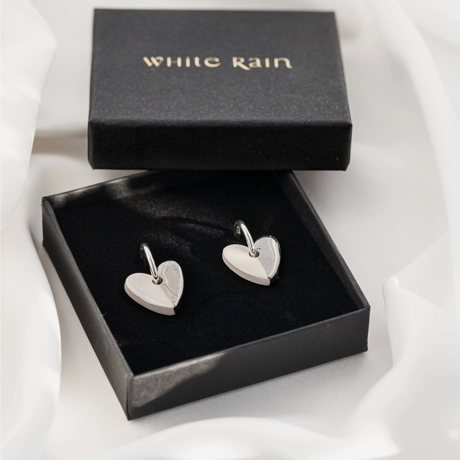 Mini White Heart Charm Platinum Lustre – White Rain