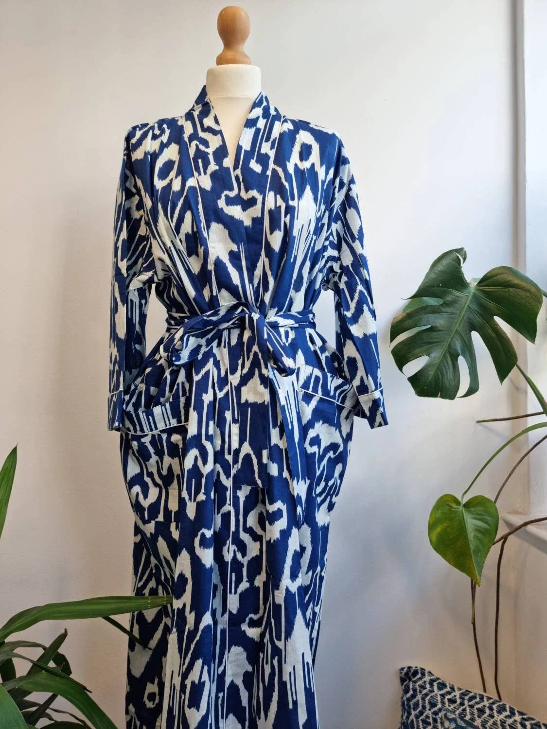 Blue & White Ikat-Print Cotton Robe