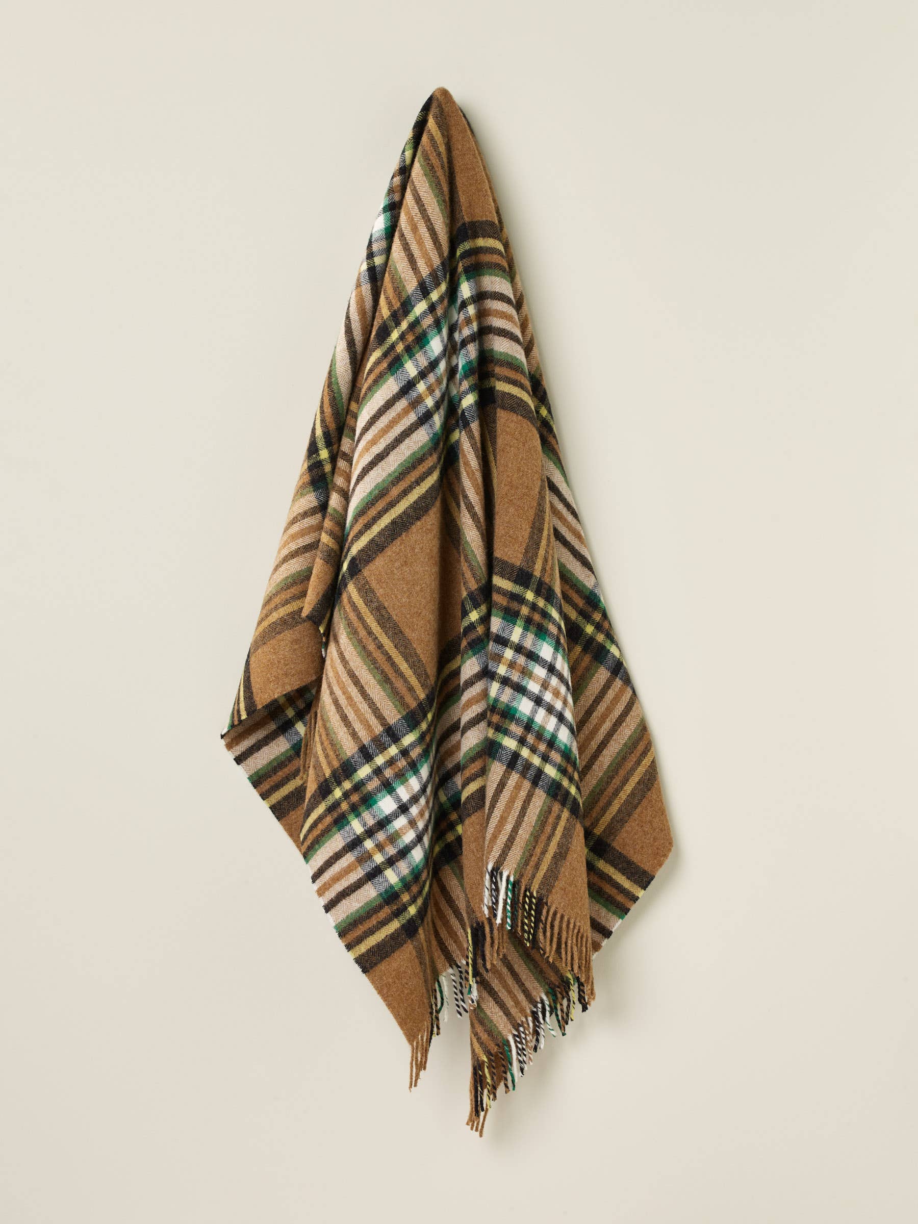 St Ives Pure Wool Throw: Pink