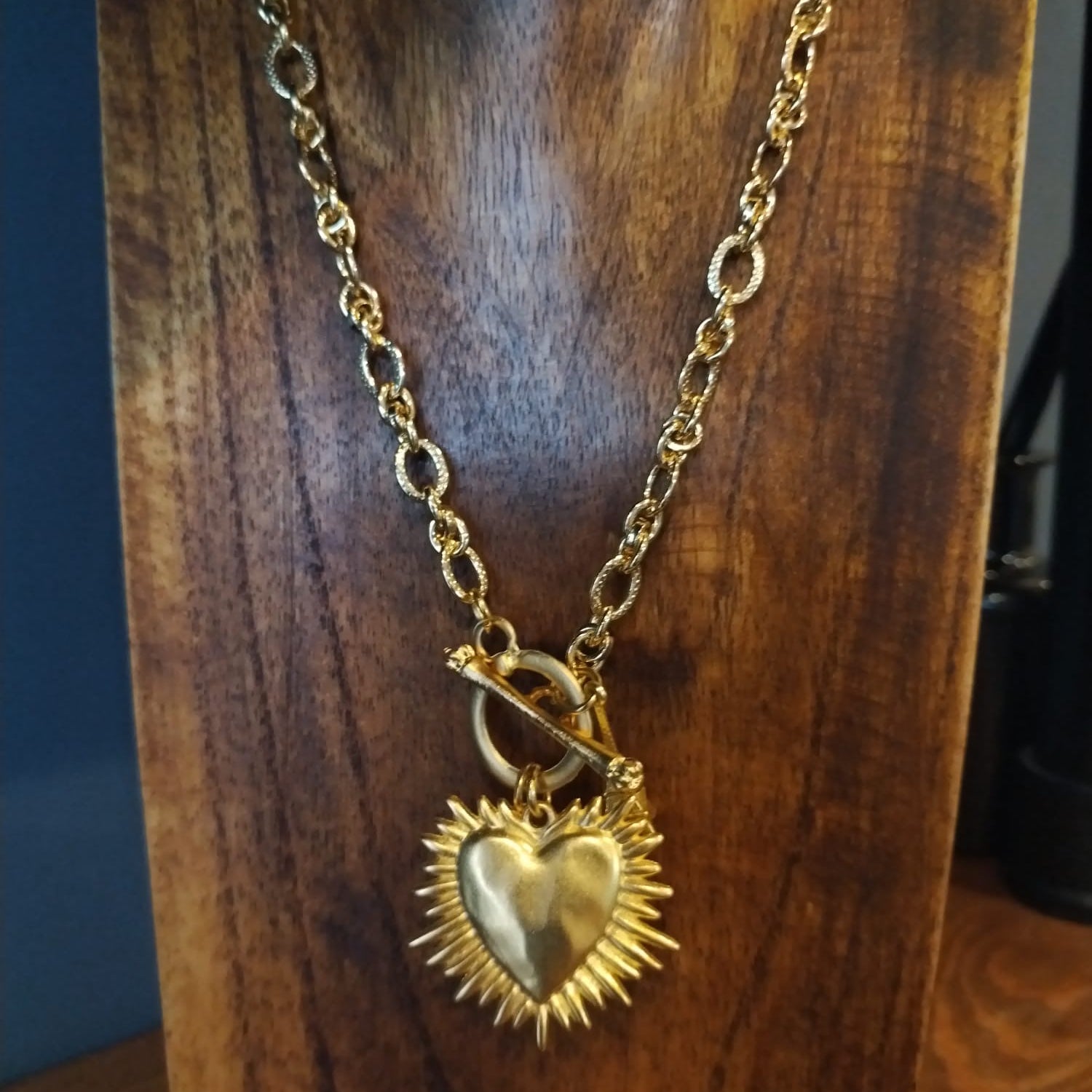 Gold Chain Necklace with Swan, Heart and Pearl Charms 44cm