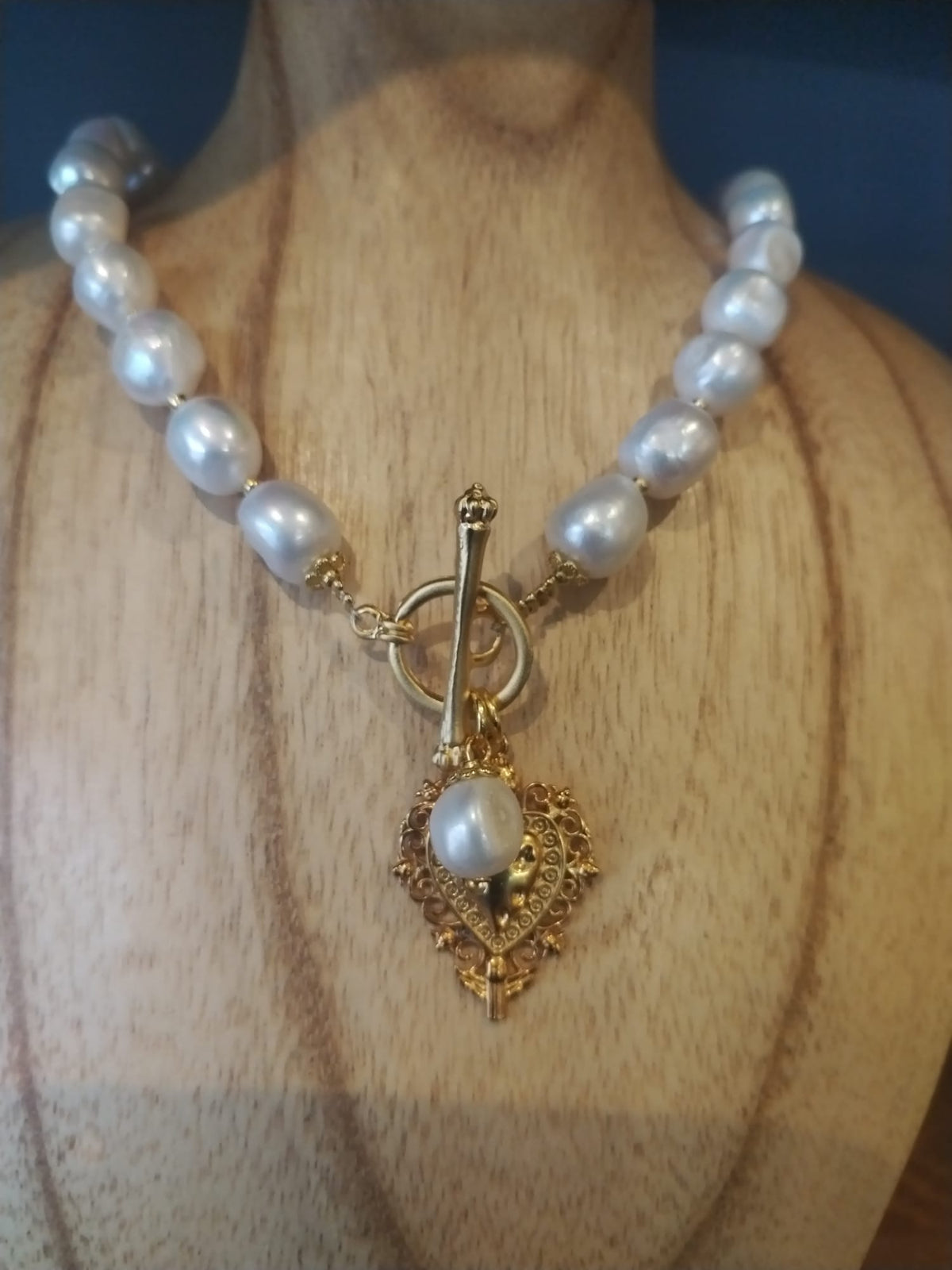 Freshwater Pearl Necklace with Gold Heart