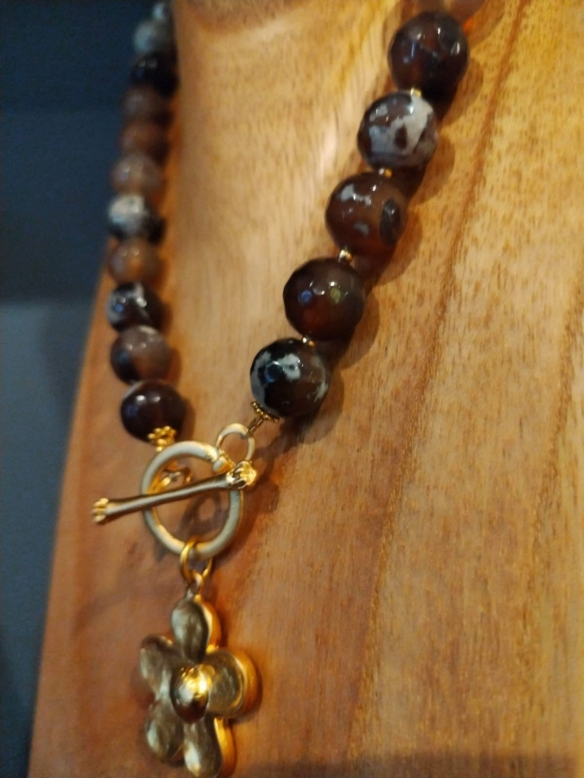 Brown Agate With Gold Flower Charm Necklace