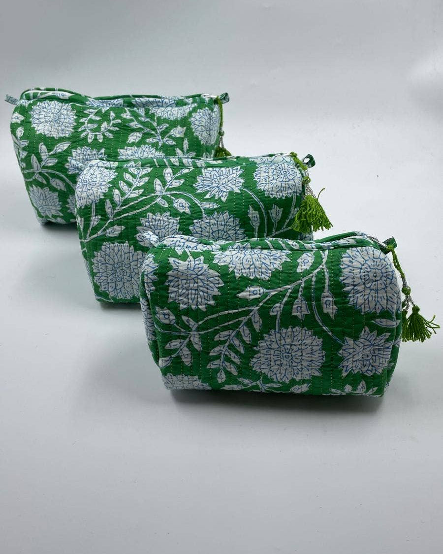 Jade Green Chrysanthemum Quilted Wash /  Makeup Bag Set (Set of 3)