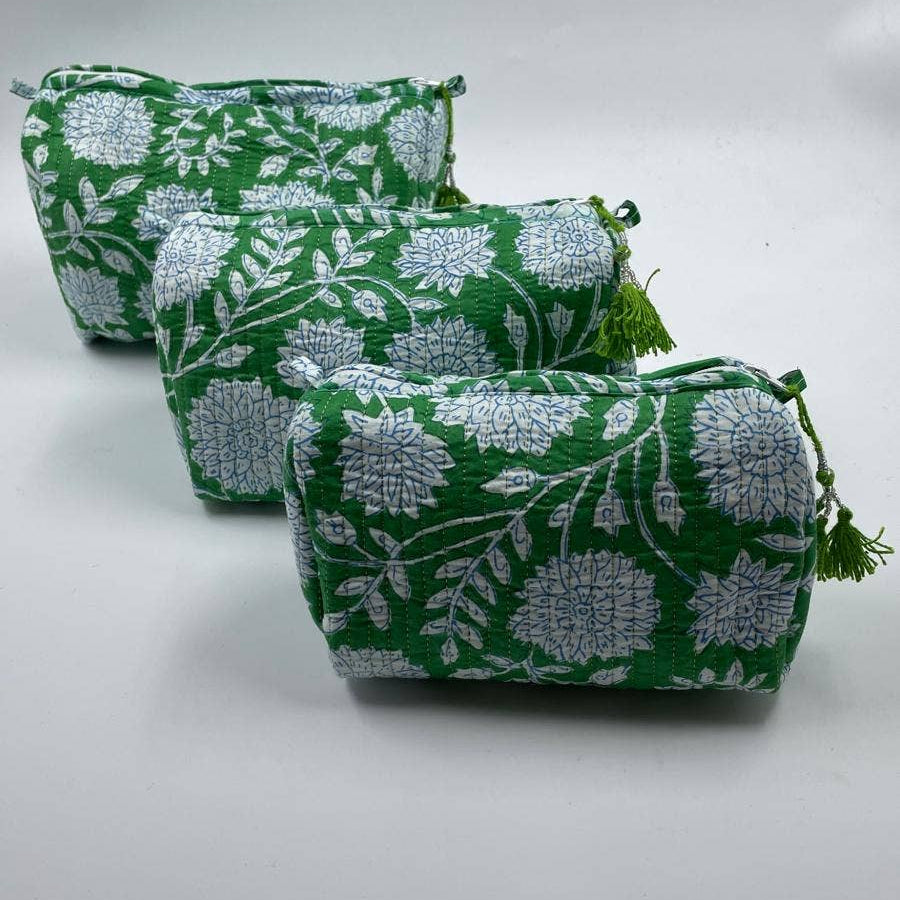 Jade Green Chrysanthemum Quilted Wash /  Makeup Bag Set (Set of 3)