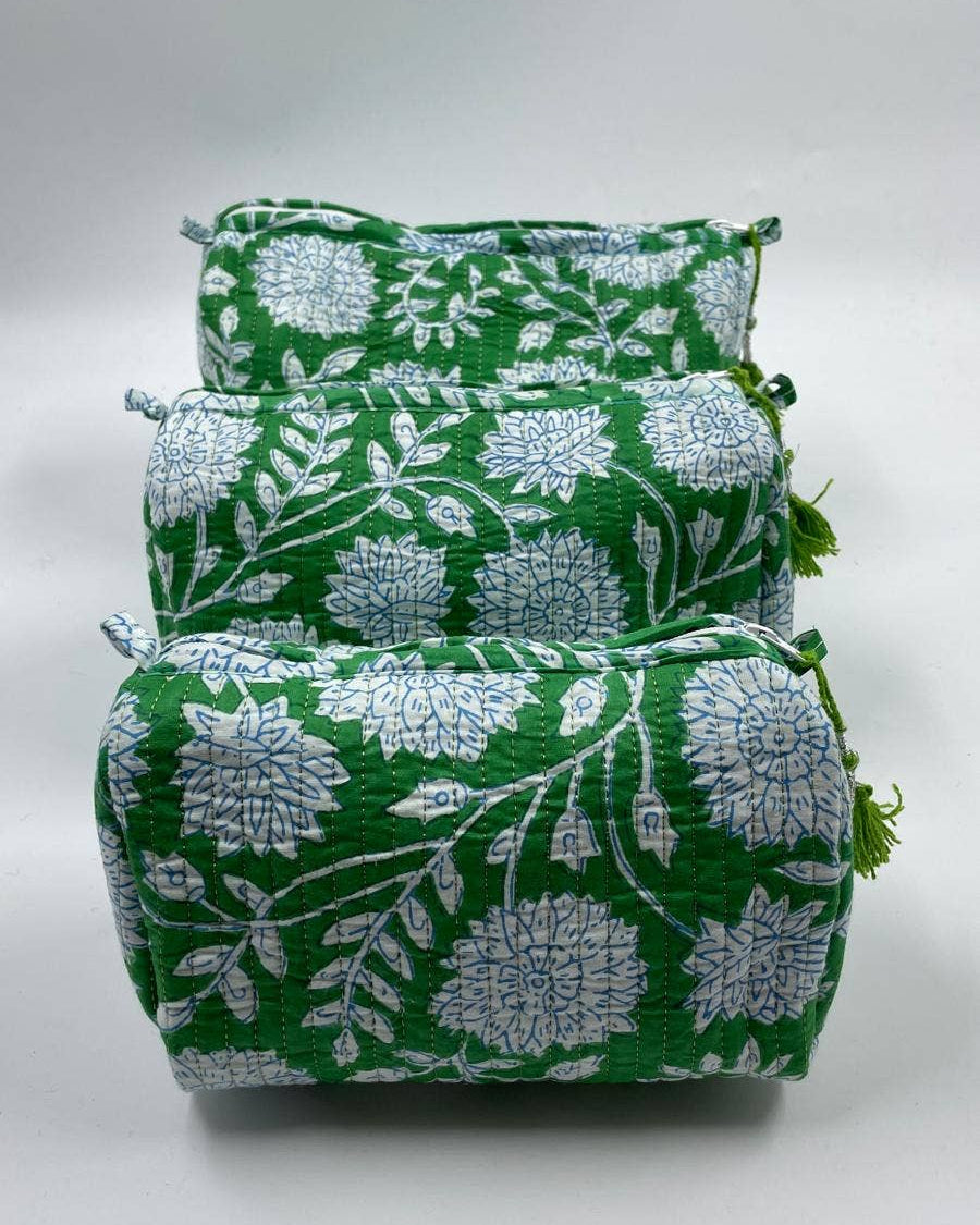 Jade Green Chrysanthemum Quilted Wash /  Makeup Bag Set (Set of 3)