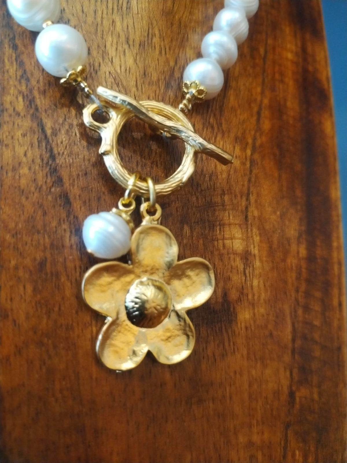 Premium Freshwater Pearl Necklace – Flower Charm