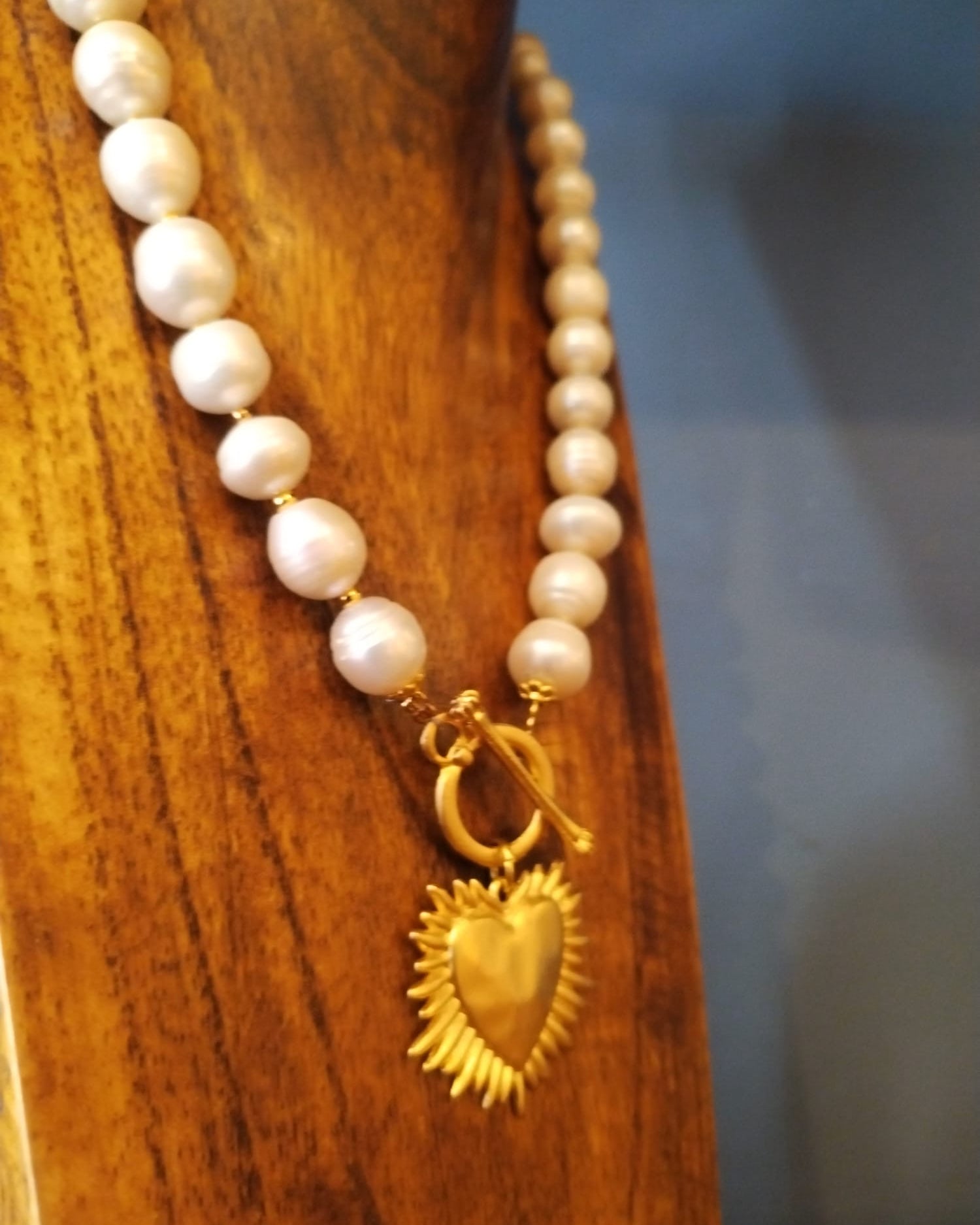 Freshwater Pearl Necklace with Gold Shining Heart Charm 47cm