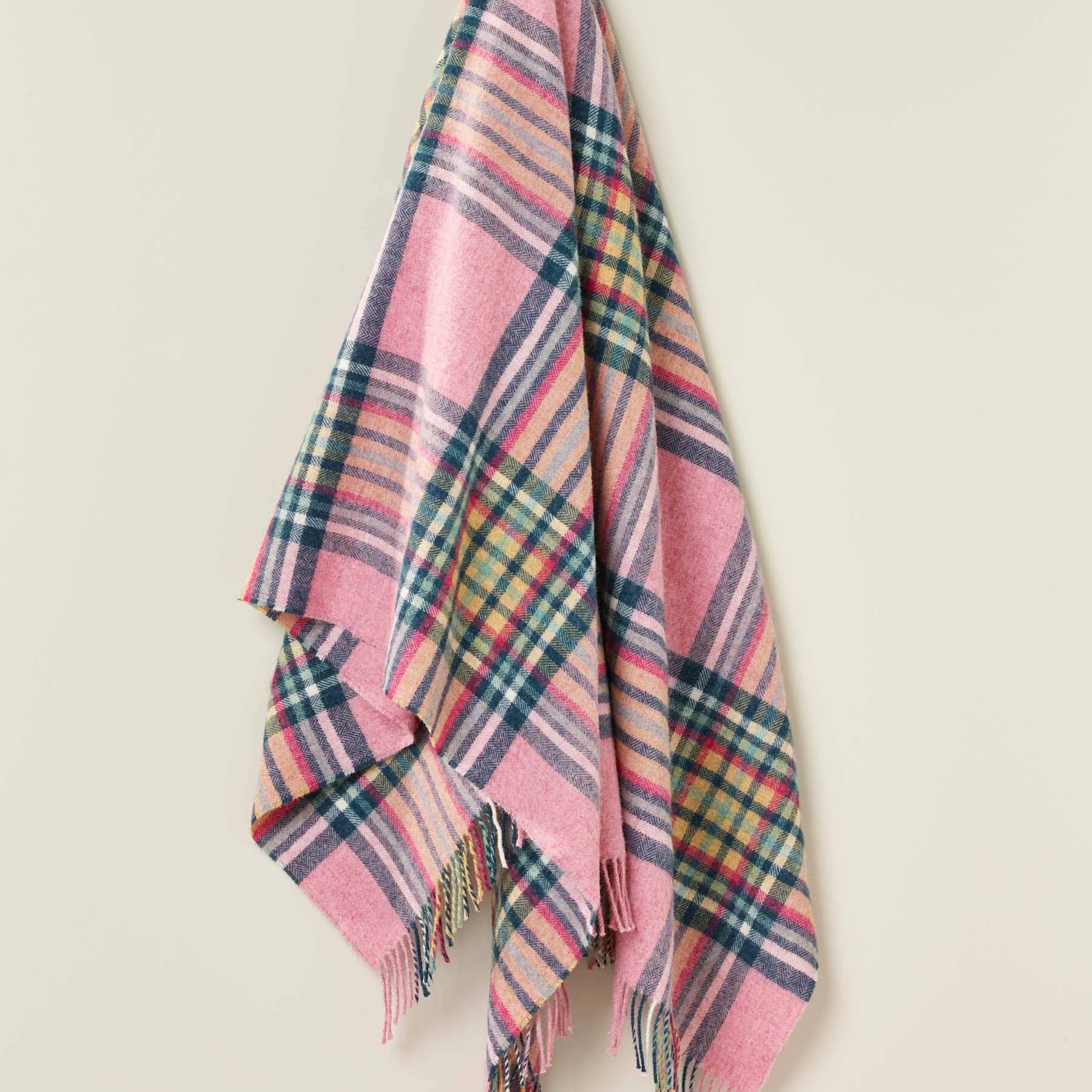 St Ives Pure Wool Throw: Pink