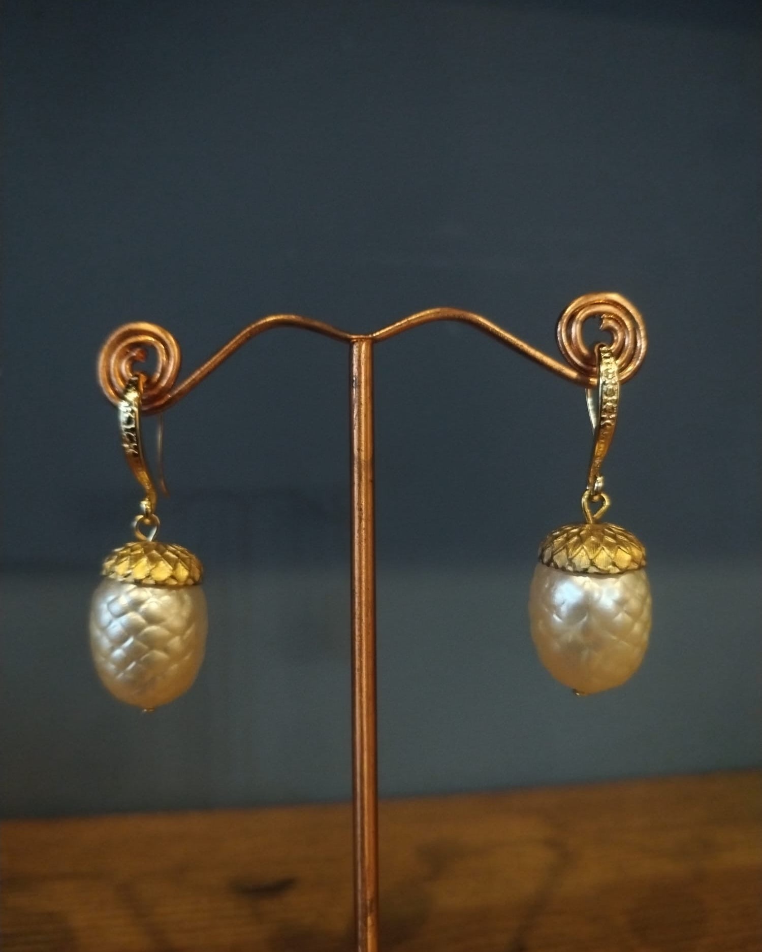 Pearl & Gold Drop Earrings