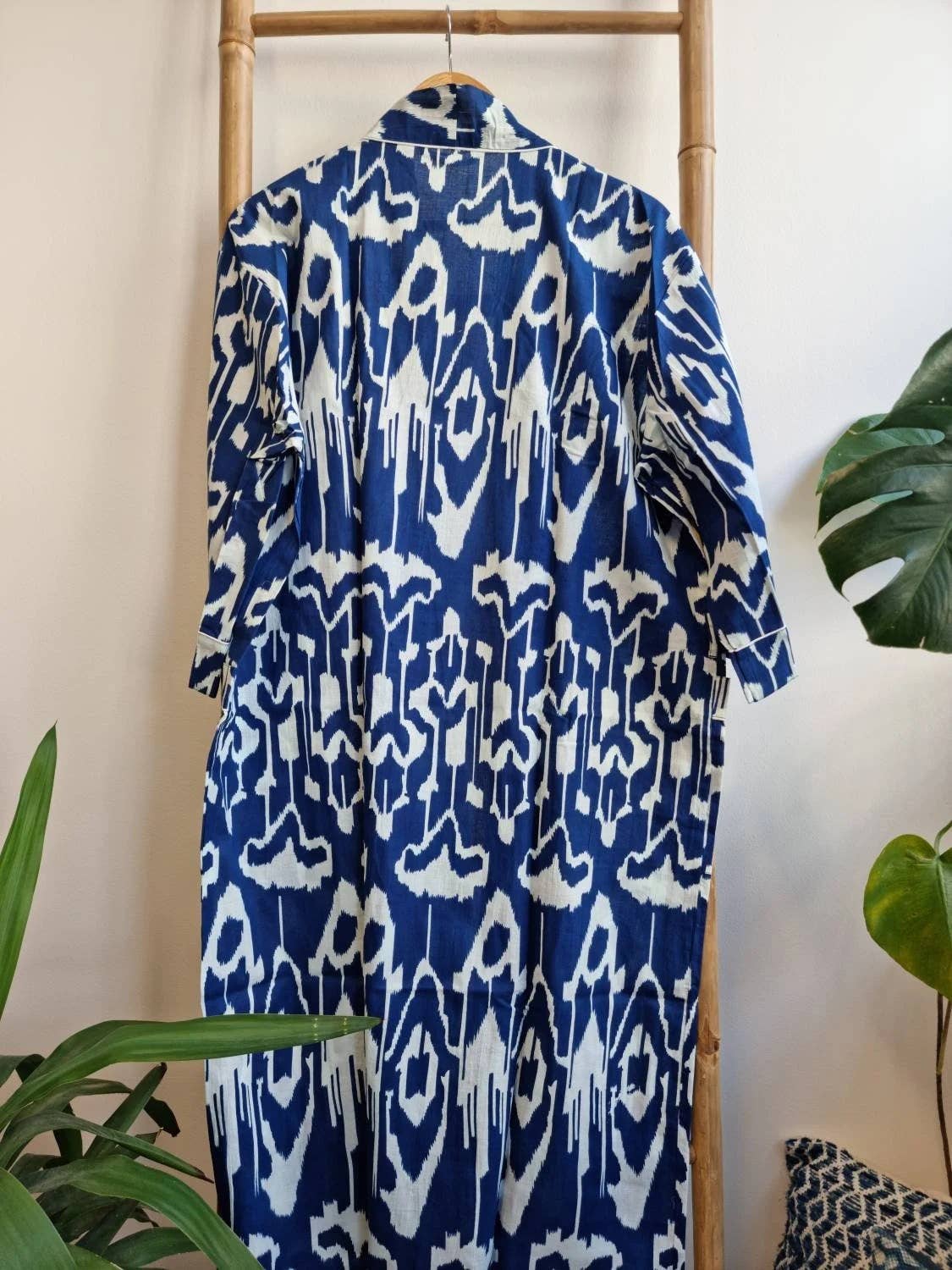 Blue & White Ikat-Print Cotton Robe