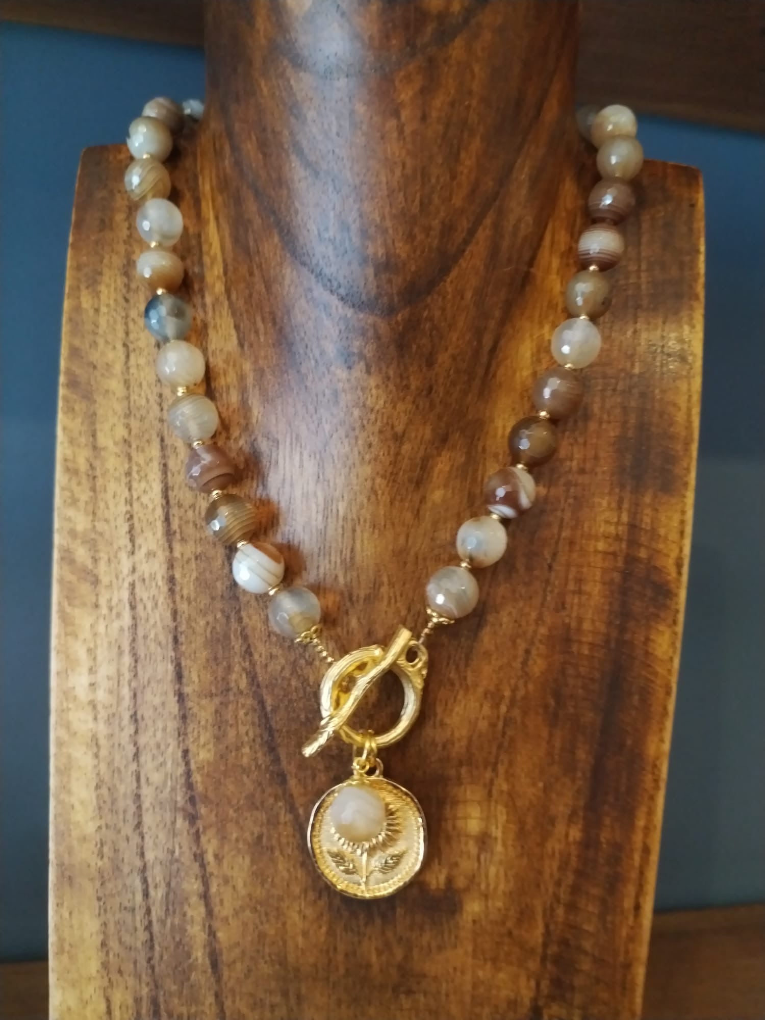 Elegant Brown Striped Agate Necklace With Gold Flower Charm