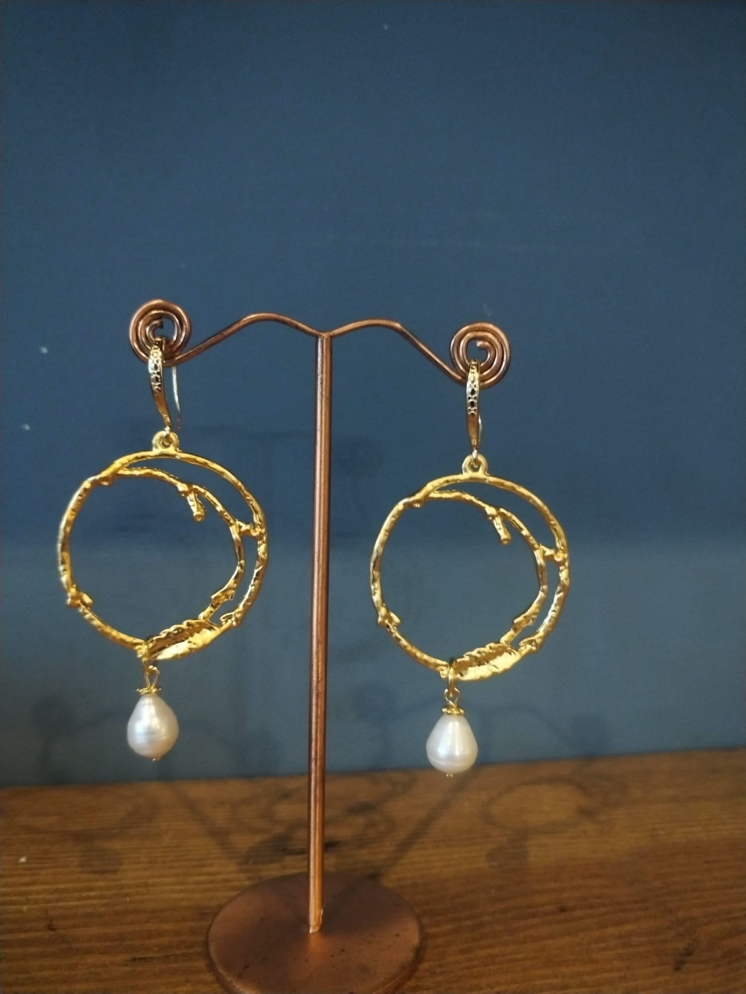 Elegant Irregular Gold Hoop & Pearl Earrings