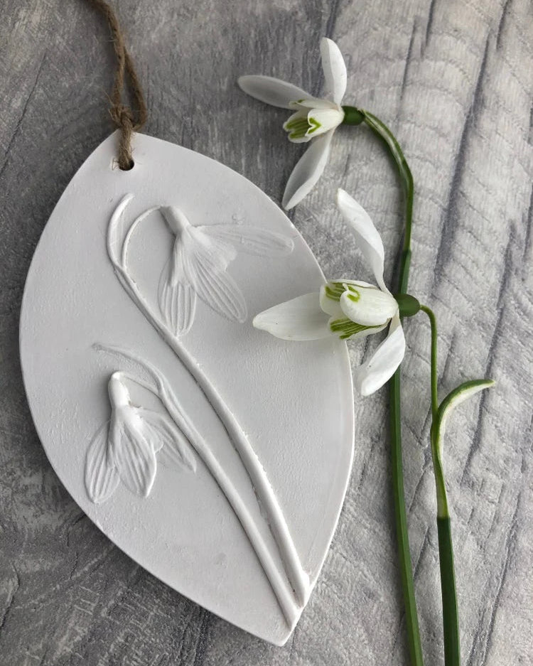 Large Snowdrops Botanical Cast Fragrance Diffuser The Foxglove Tree