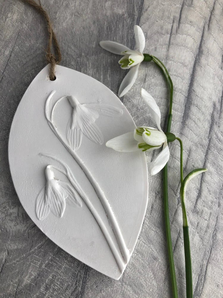 Large Snowdrops Botanical Cast Fragrance Diffuser The Foxglove Tree