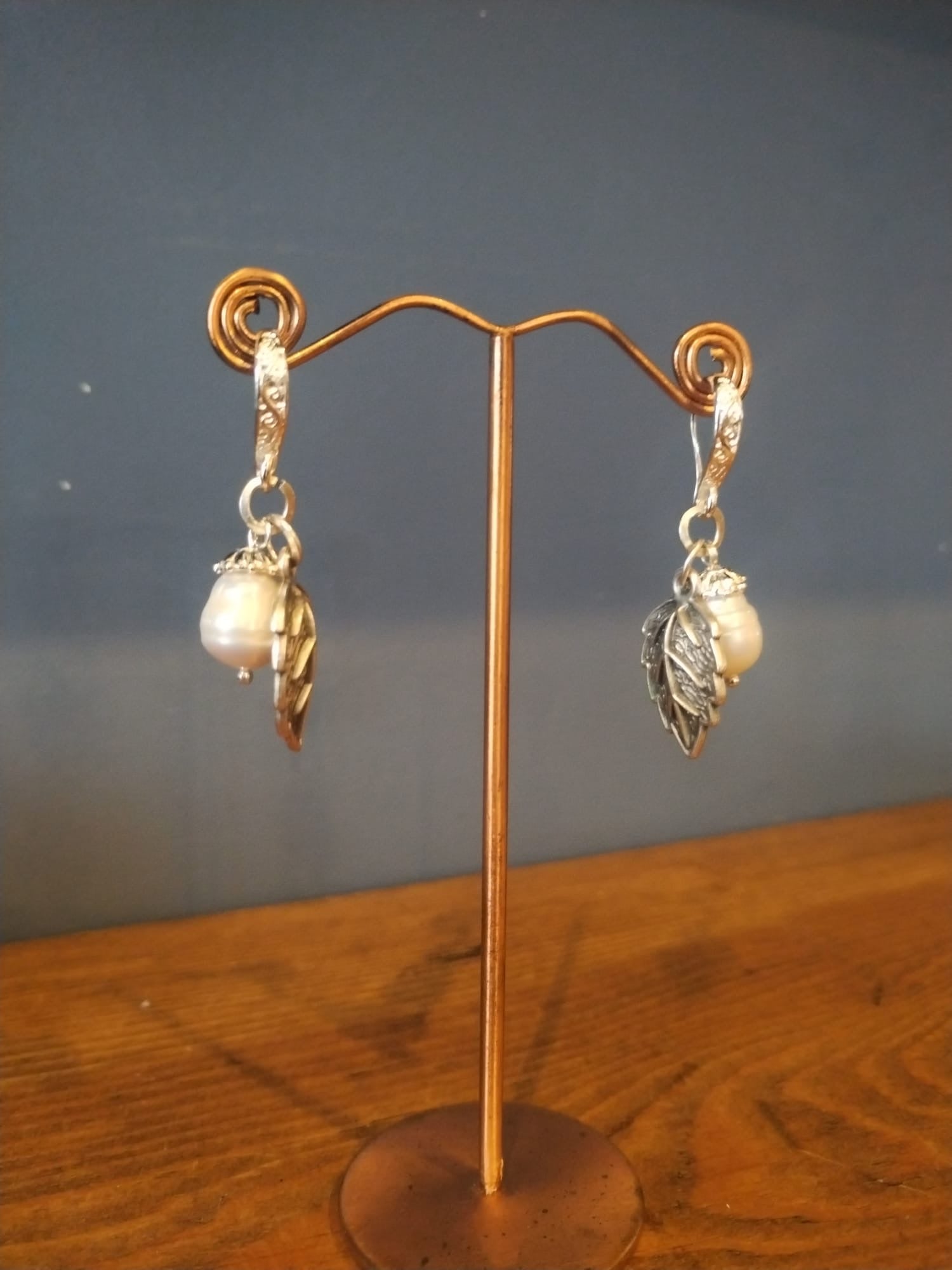 Signature Freshwater Pearl Earrings – Silver Leaf Detail