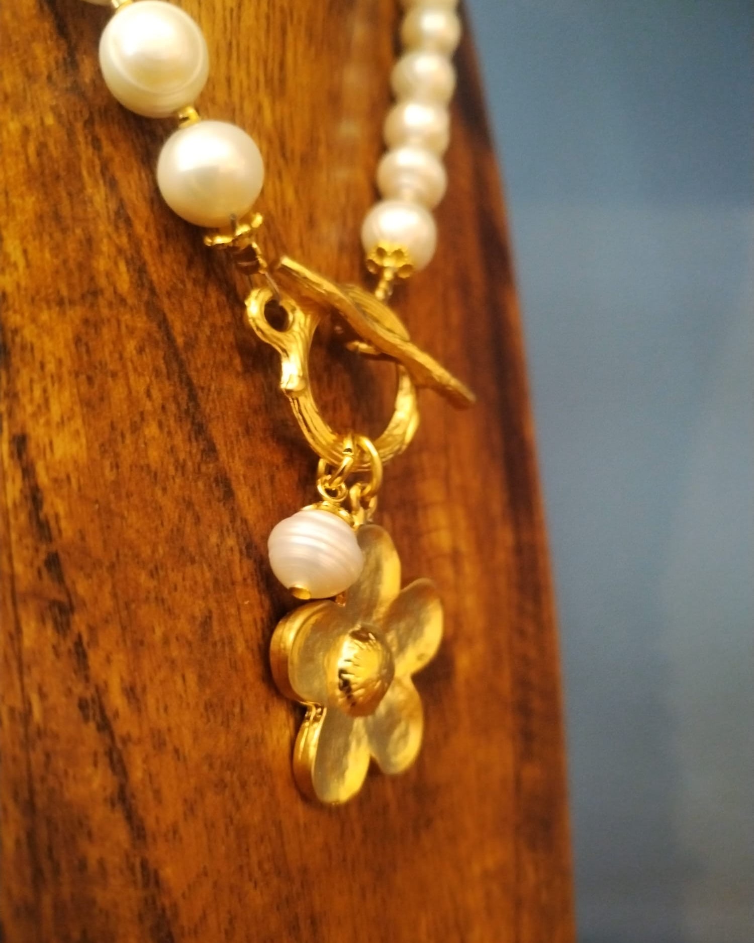 Premium Freshwater Pearl Necklace – Flower Charm