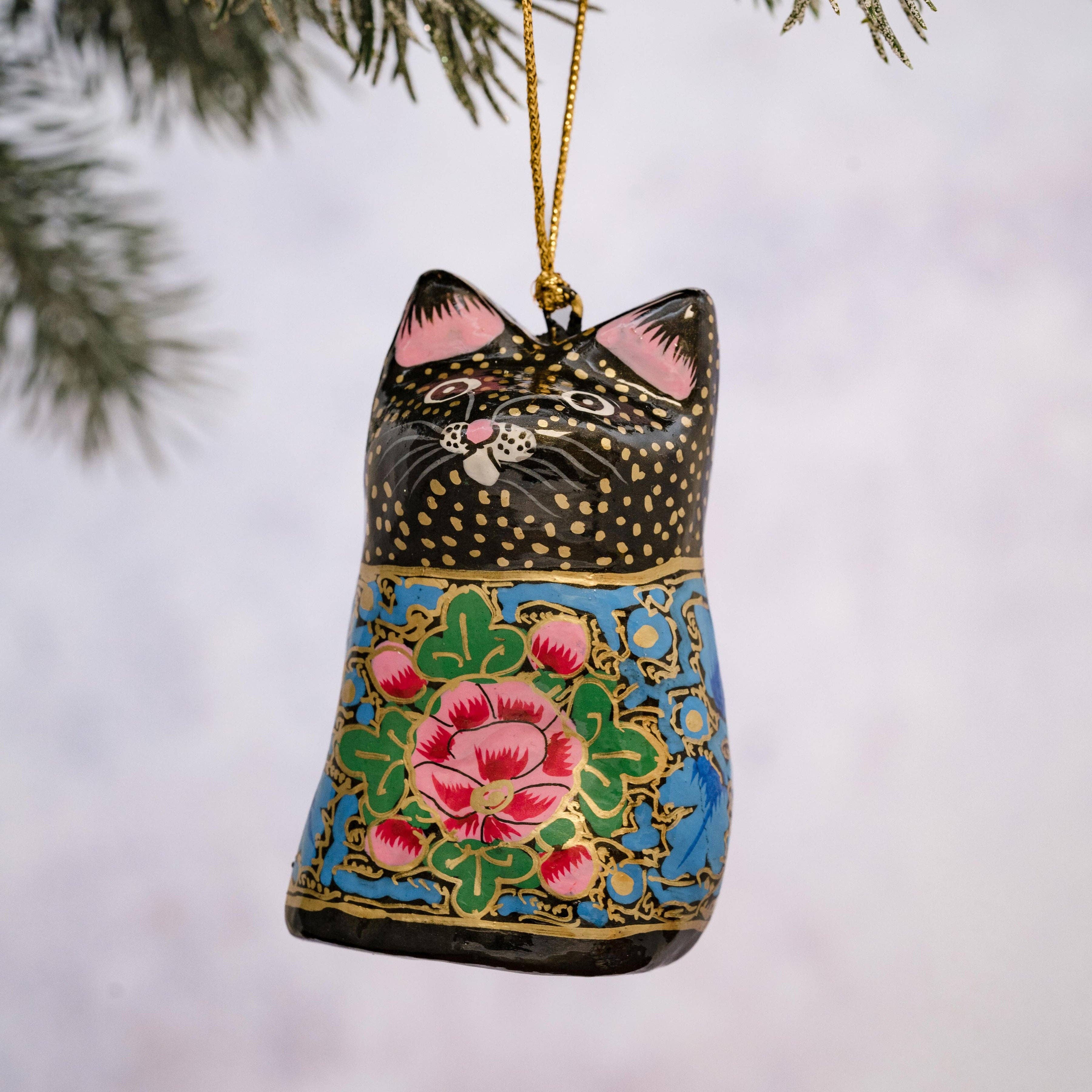 Spigelia Papier Mâché Hanging Cat Decoration