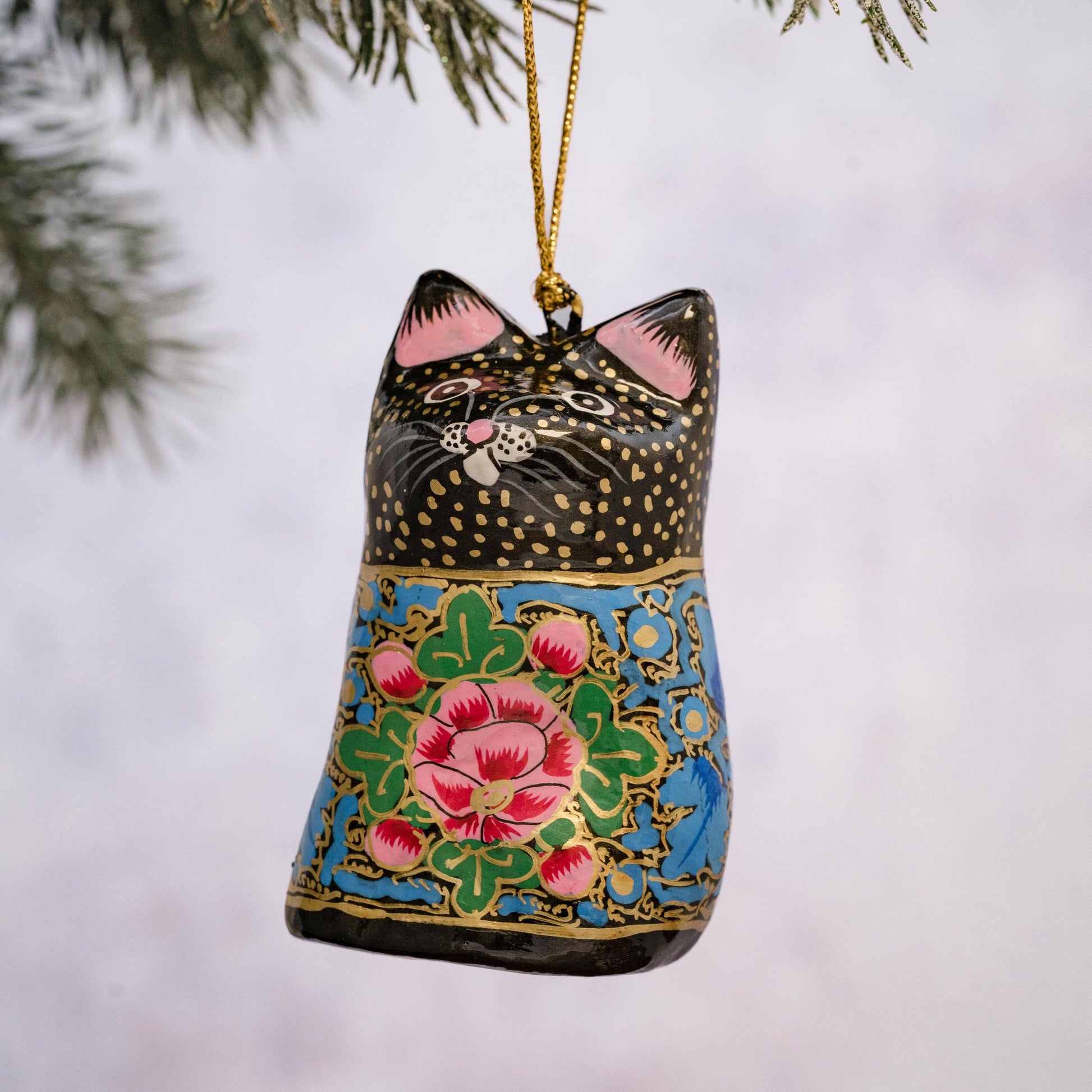 Spigelia Papier Mâché Hanging Cat Decoration