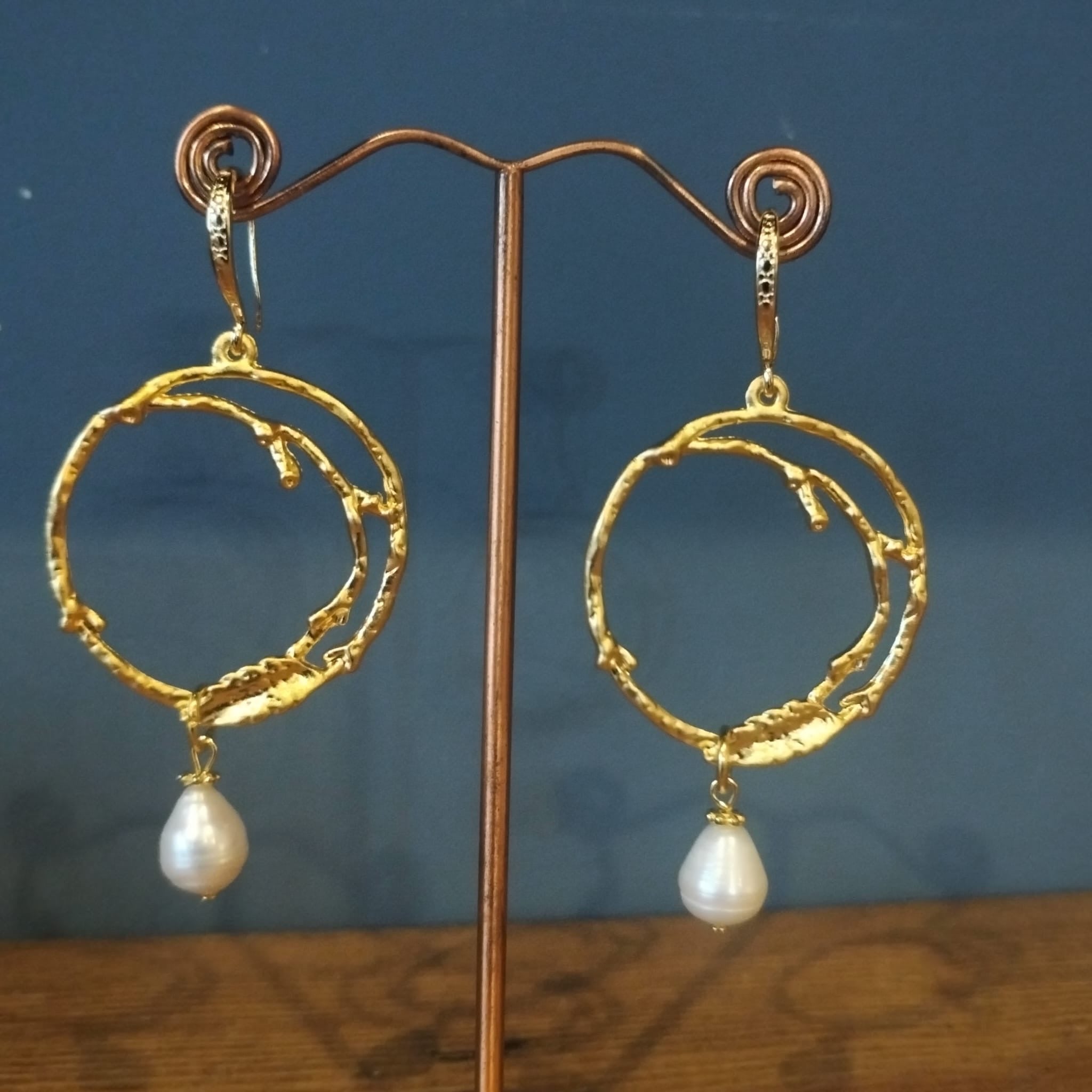 Elegant Irregular Gold Hoop & Pearl Earrings