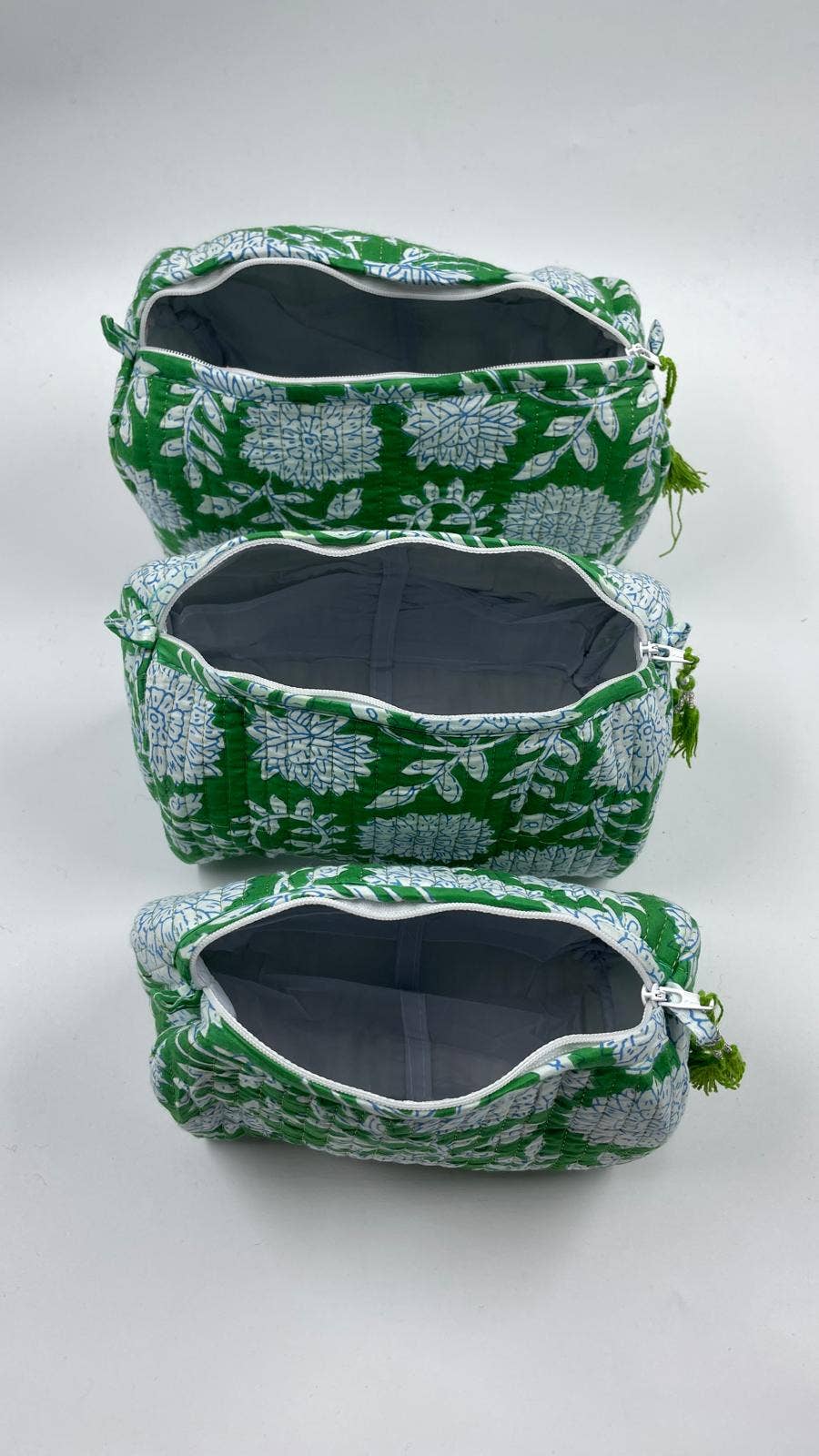 Jade Green Chrysanthemum Quilted Wash /  Makeup Bag Set (Set of 3)