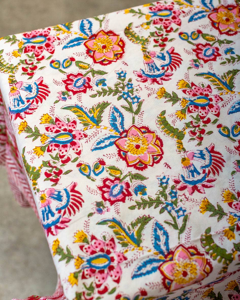 Chirton Tablecloth: 220 x 270cm