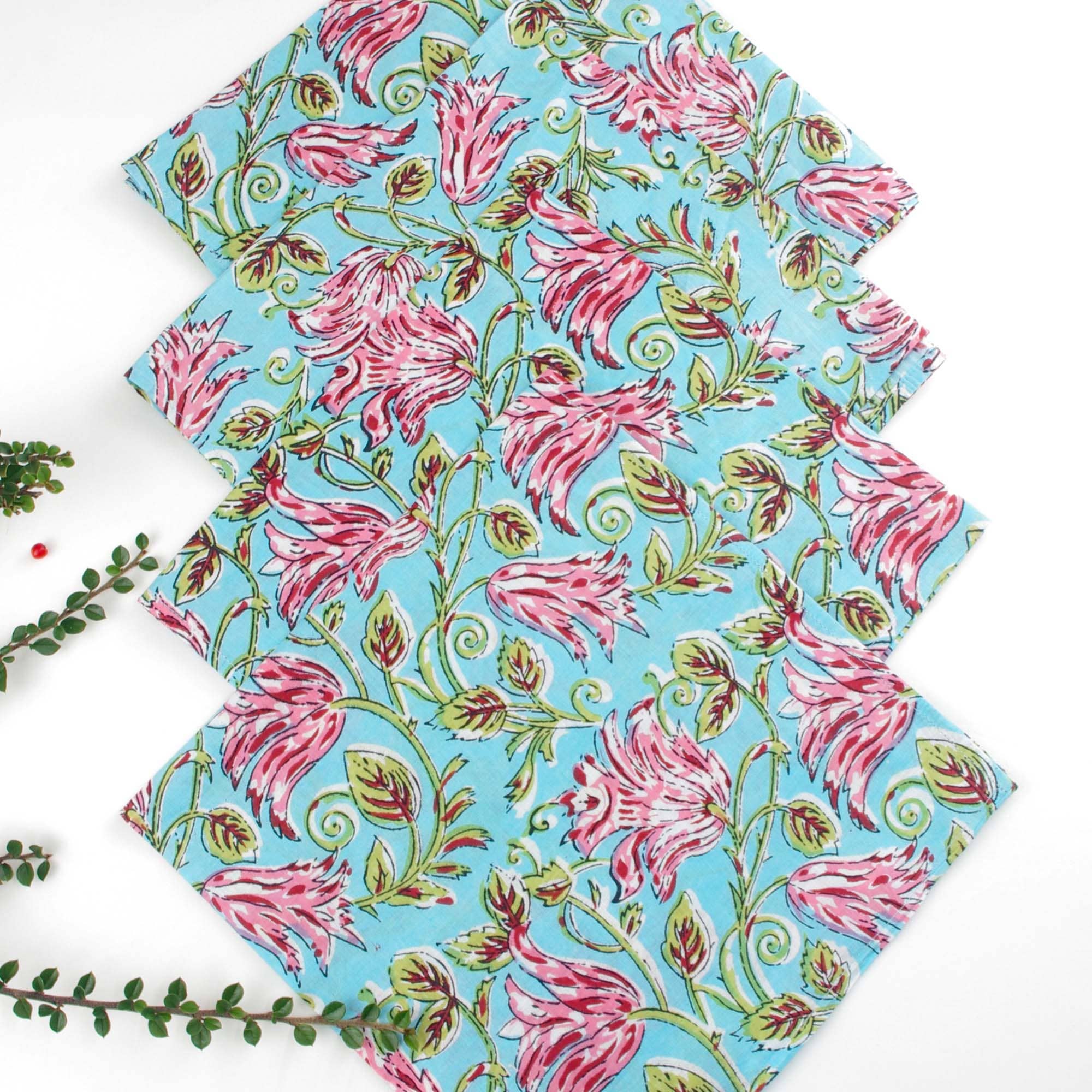 Dinner napkins  - Blue Lily 18'' x 4