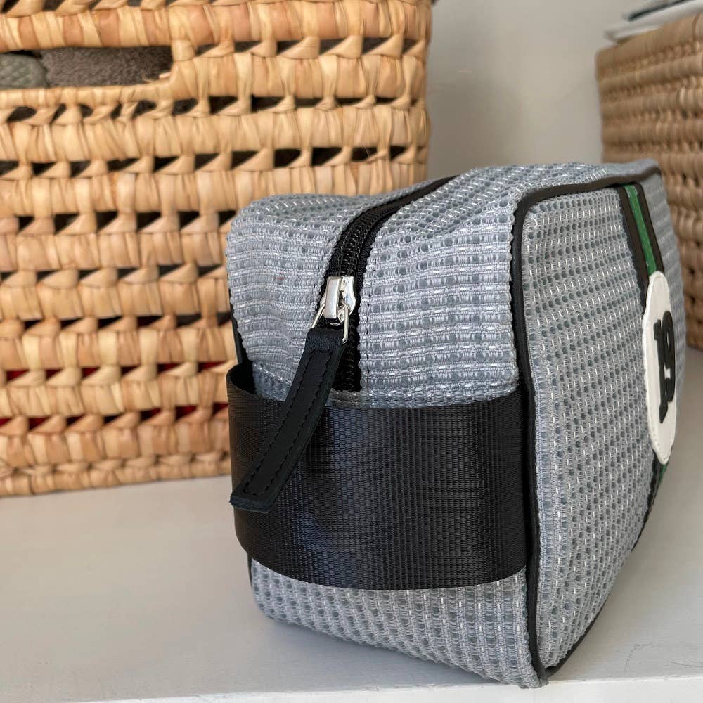 19 Men toiletry bag in upcycled canvas and leather man gift