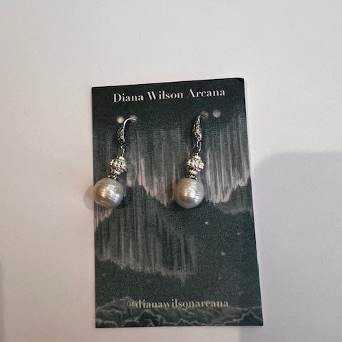 Fresh water pearl & silver earrings