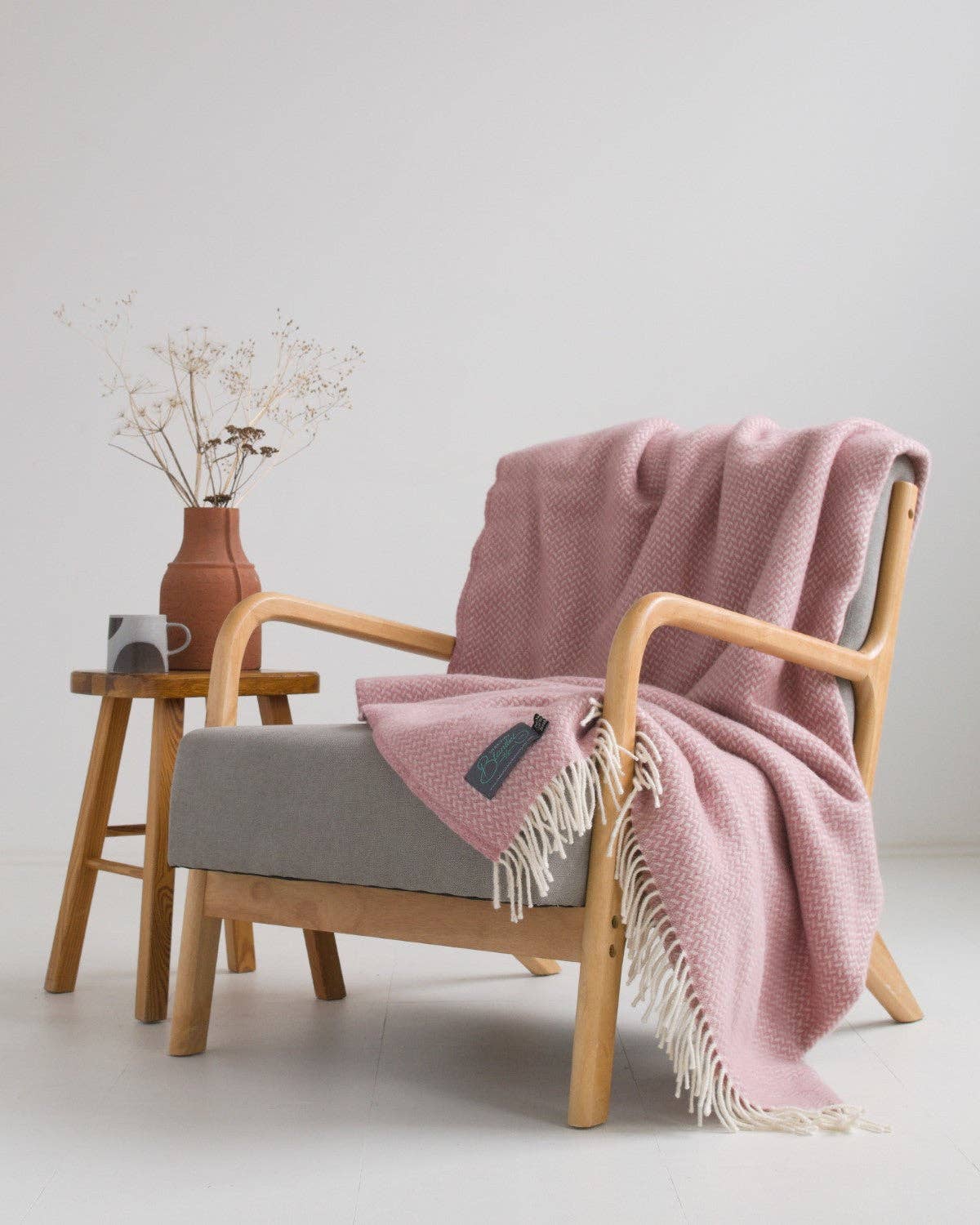 Signature Herringbone Wool Blanket: Dusky Pink: Large 155x175cm