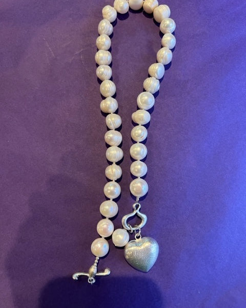 Freshwater pearl and silver heart necklace