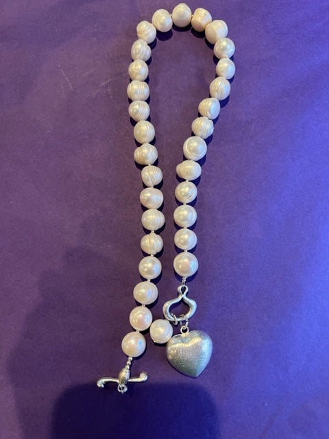 Freshwater pearl and silver heart necklace
