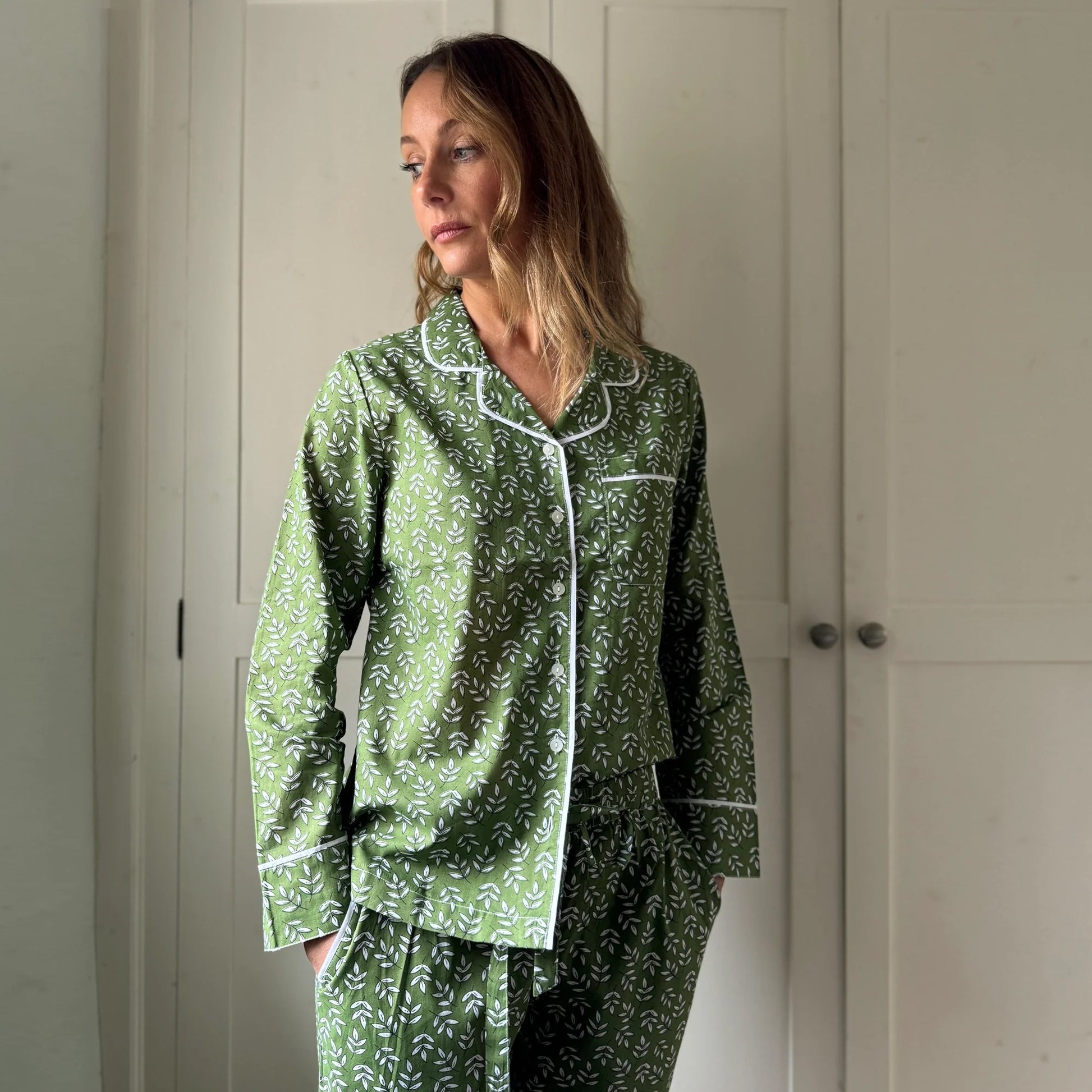 Green Falling Leaf Pyjamas Medium