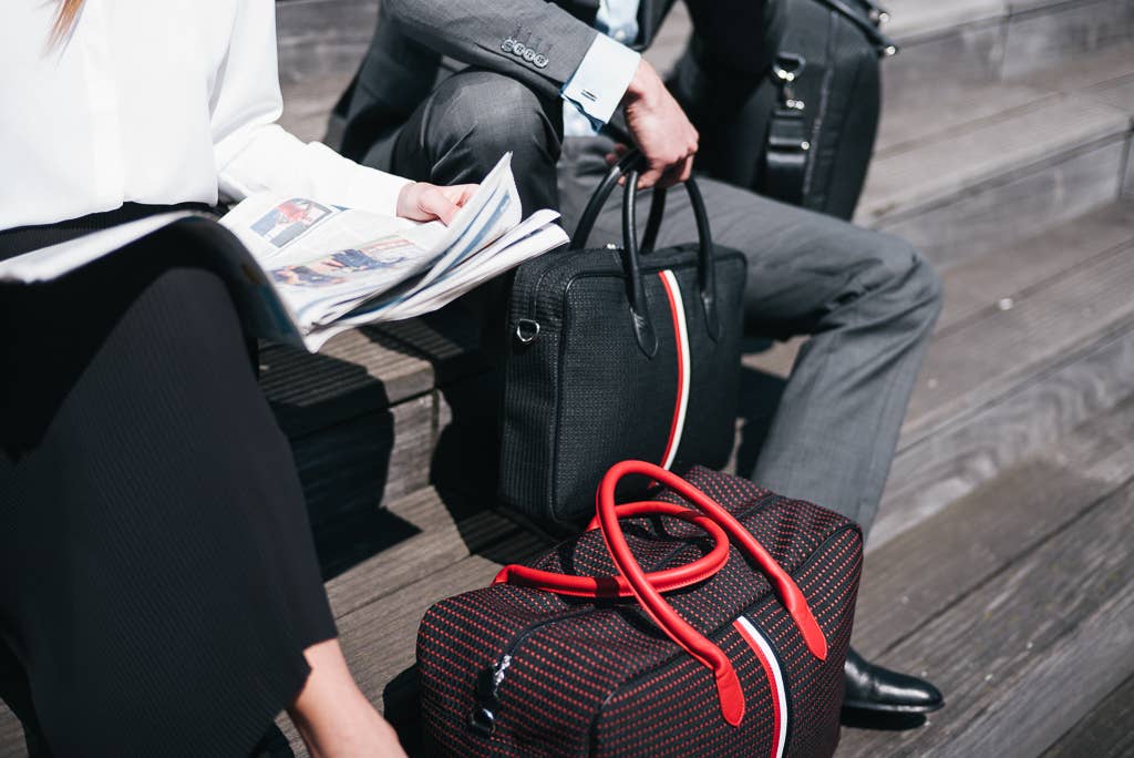 Woman's Giovana black and red fabric cabin bag