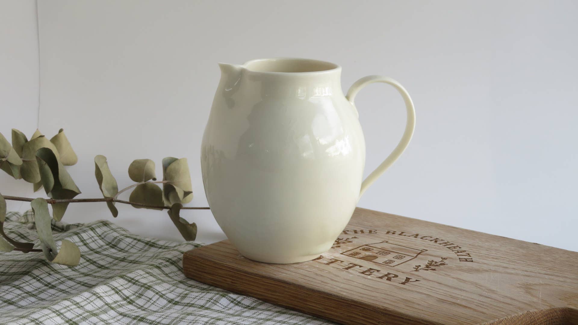 Custard Jug: celedon blue