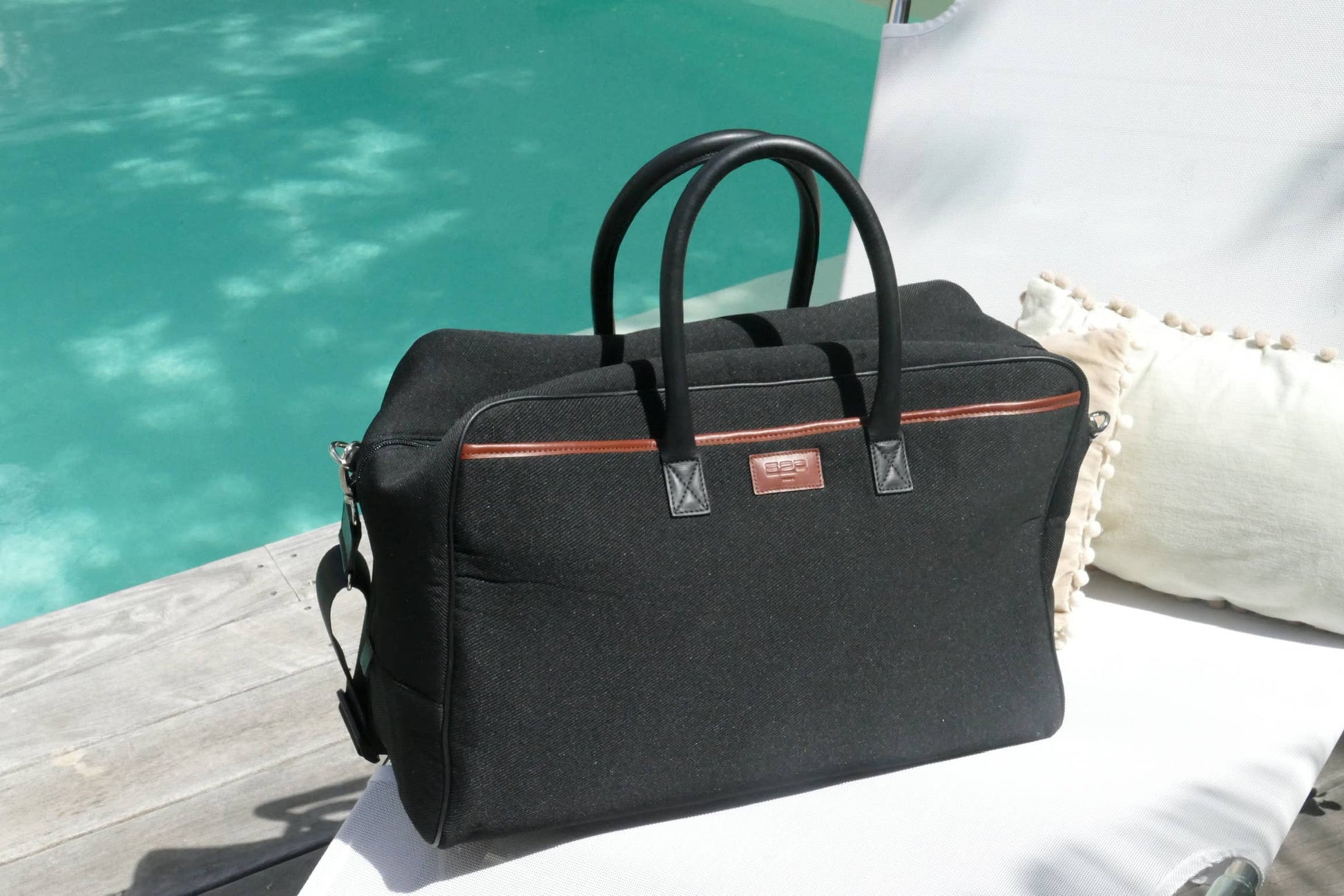 Black eco-friendly carry-on bag Ronaldo ABA