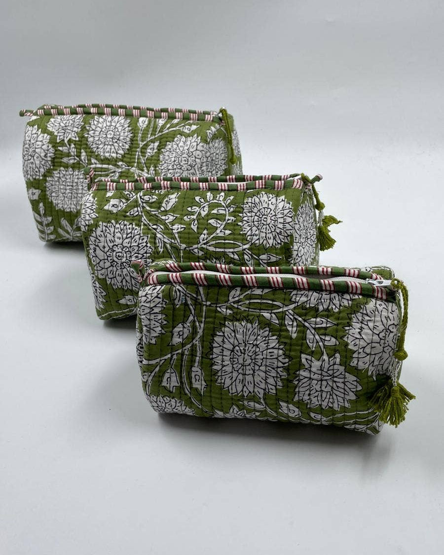 Green Chrysanthemum quilted wash bag set of 3 small medium & large