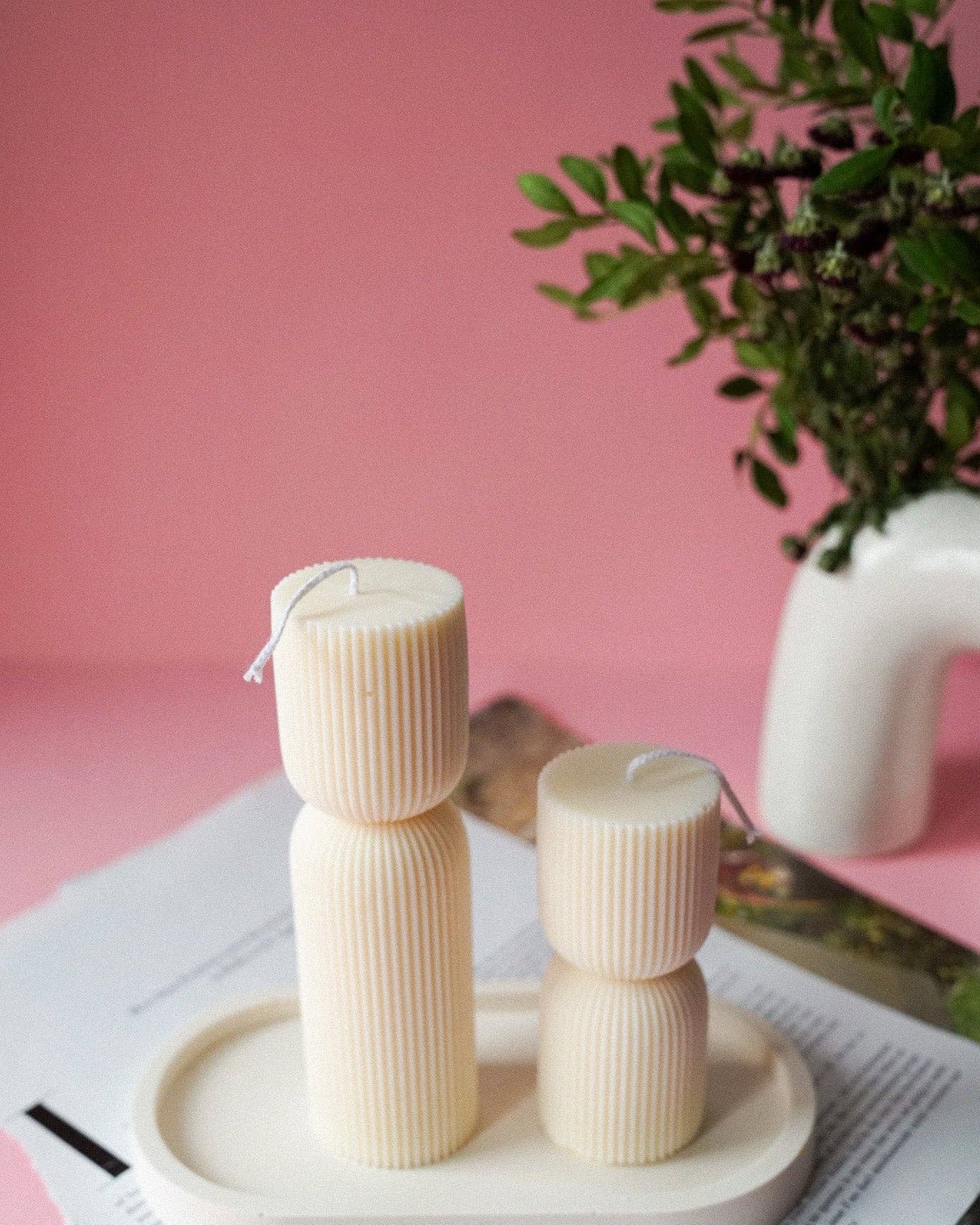 Hourglass Ribbed Candle  Ivory - Small