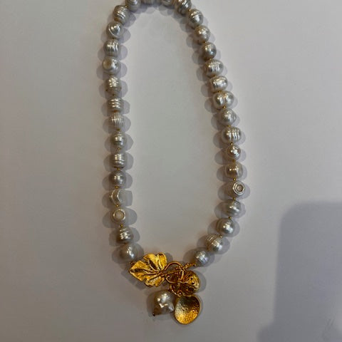 Fresh water pearl, gold leaf & flower clasp necklace