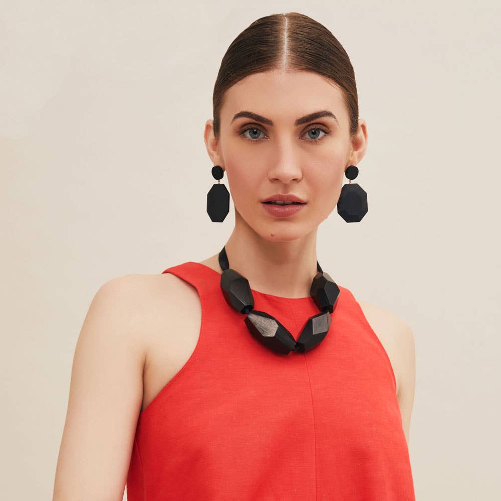 Blackwood hexagonal drop earring – Silver