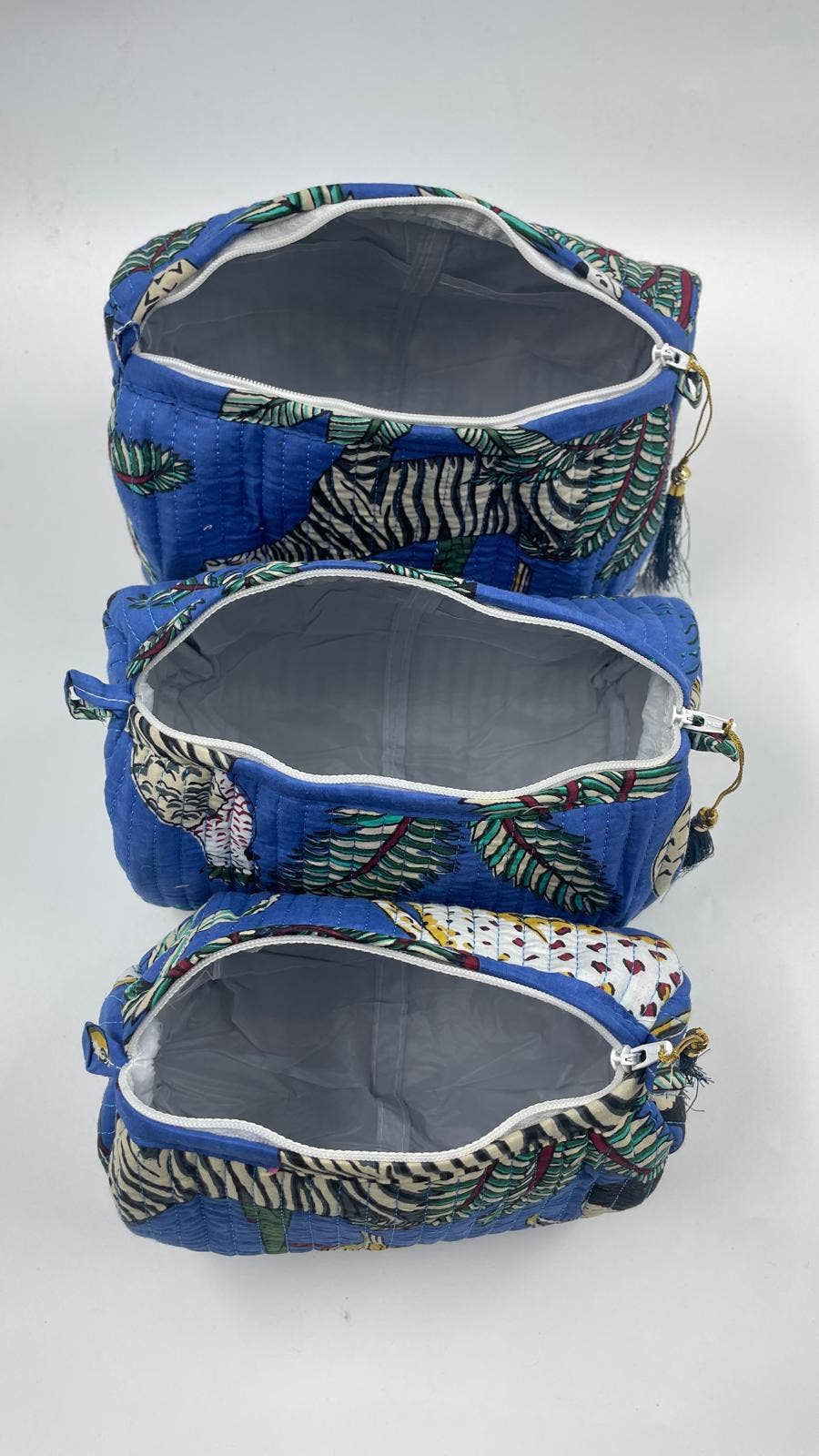 Cotton quilted Jungle design wash bag set of 3 small medium & large