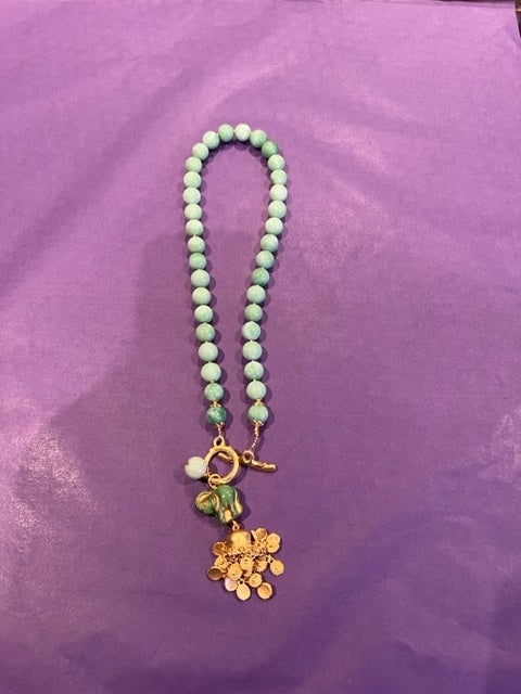 Agate necklace with elephant