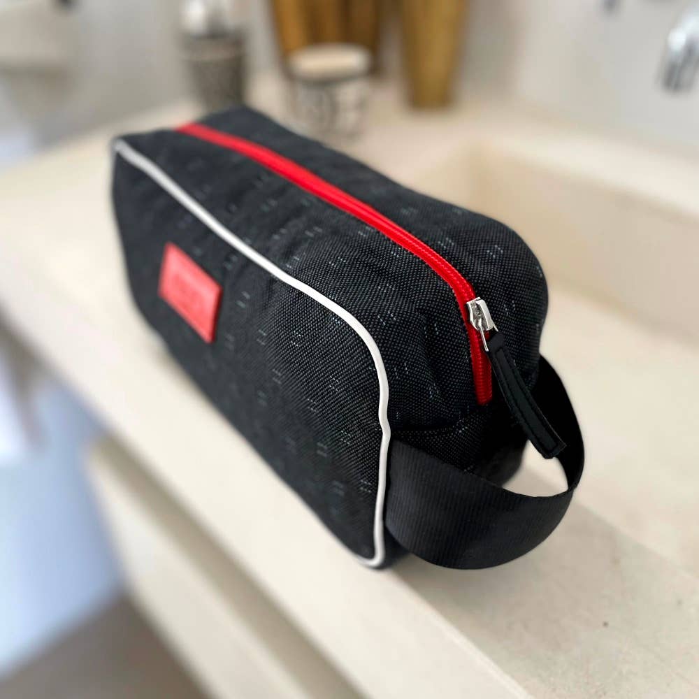 18 Original toiletry bag for man in canvas and coloured leather