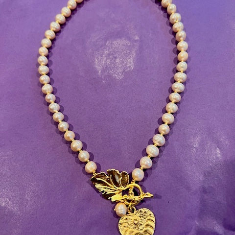 Pink Pearl Necklace - Gold Heart & Leaf