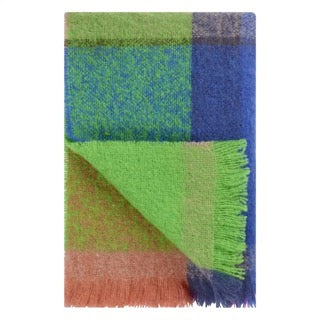 Designers Guild - Varanasi Fuchsia Mohair Throw