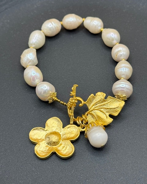 Freshwater Pearl & Gold Flower Bracelet