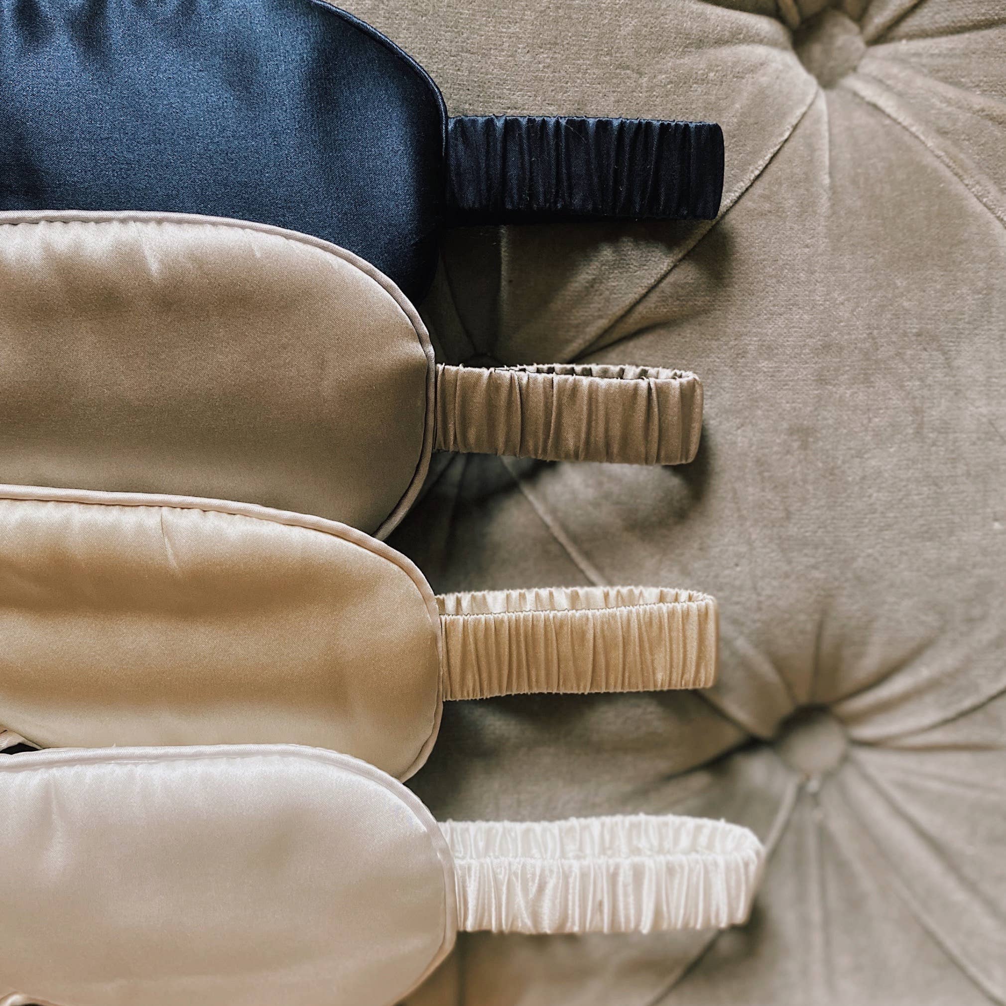 The Pure Silk Eye Mask with gift box: French Navy