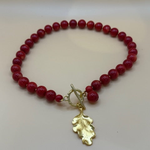 Red Sponge Coral Necklace With Gold Oak Leaf