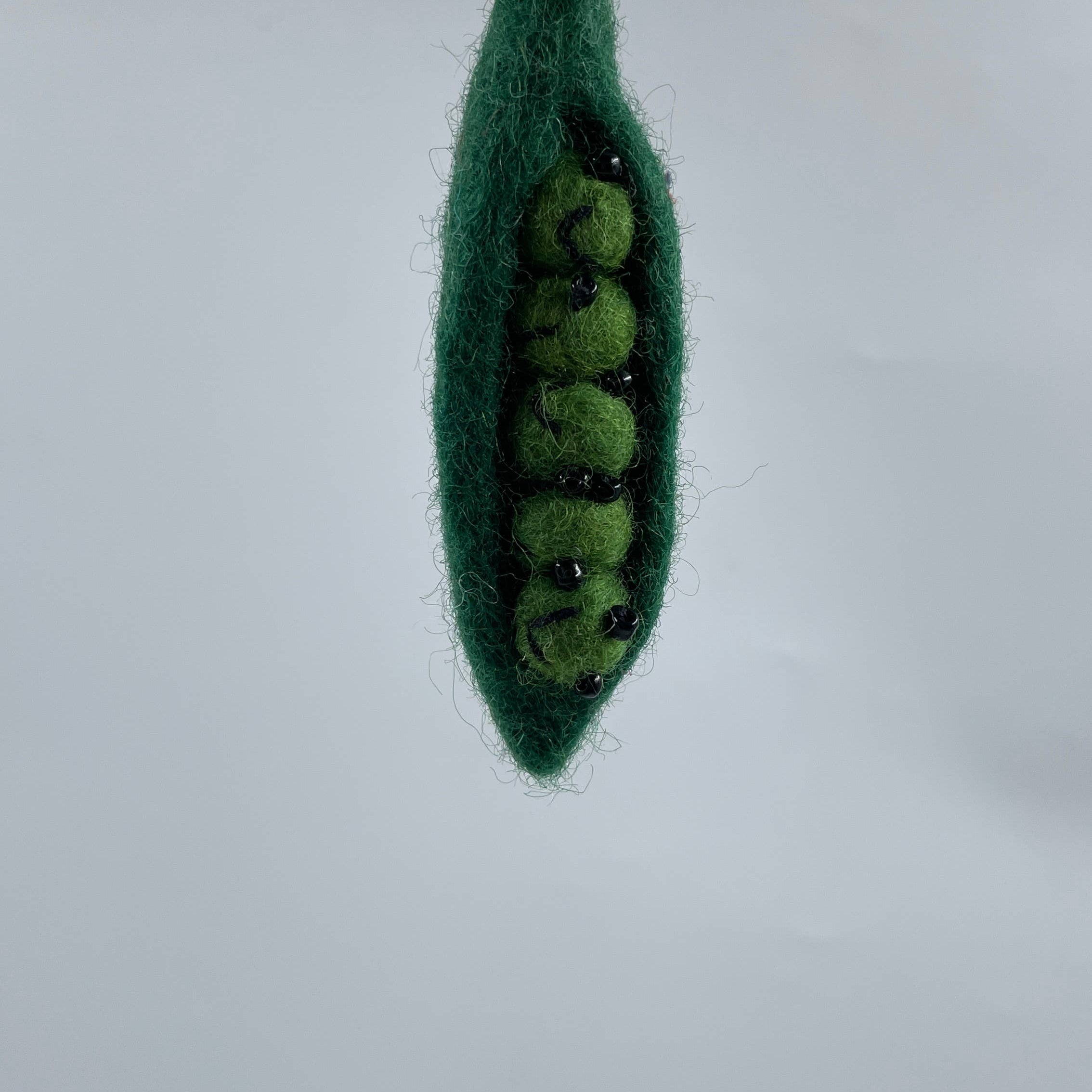 Pea Pod Keyring - Hand made from felt