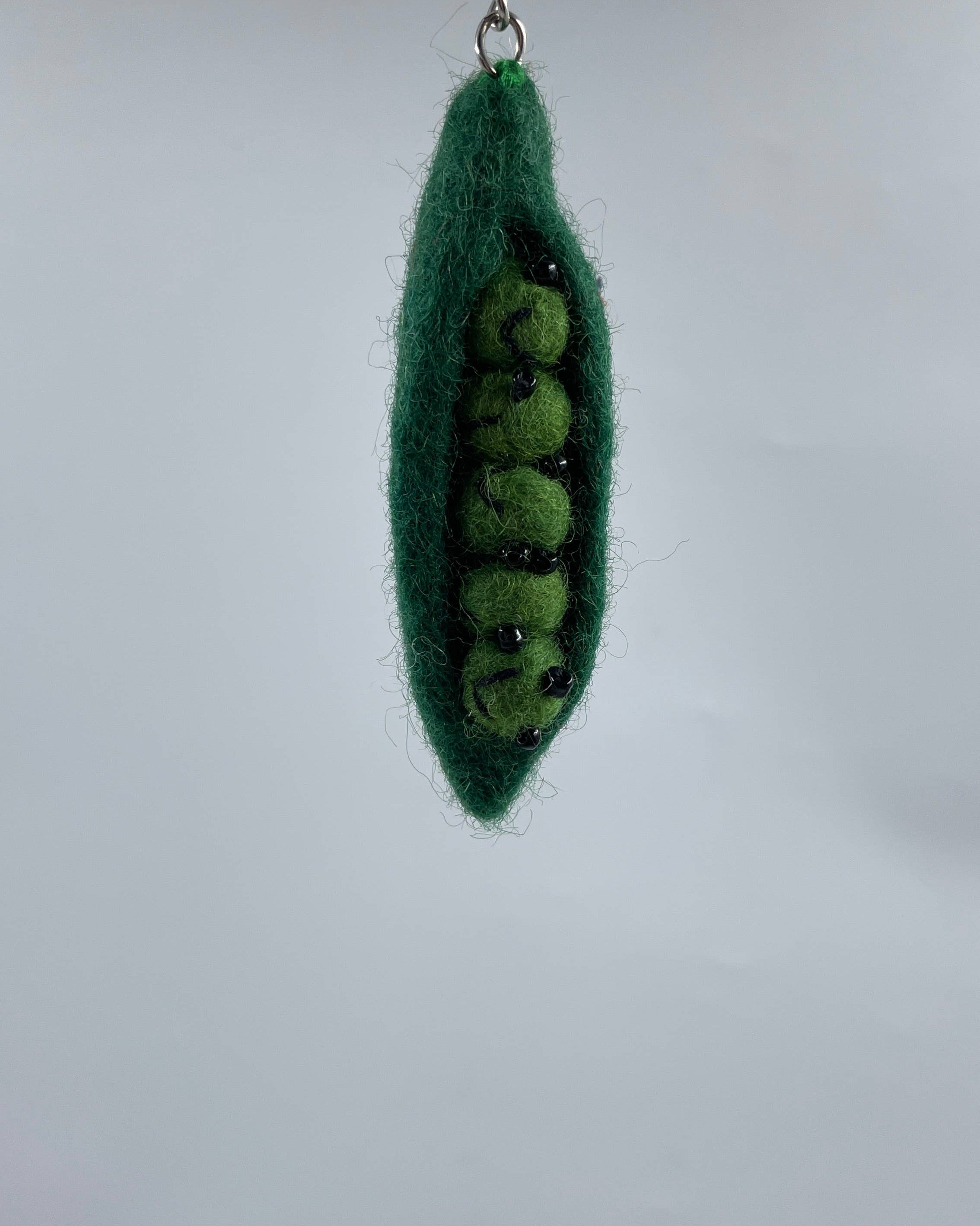 Pea Pod Keyring - Hand made from felt