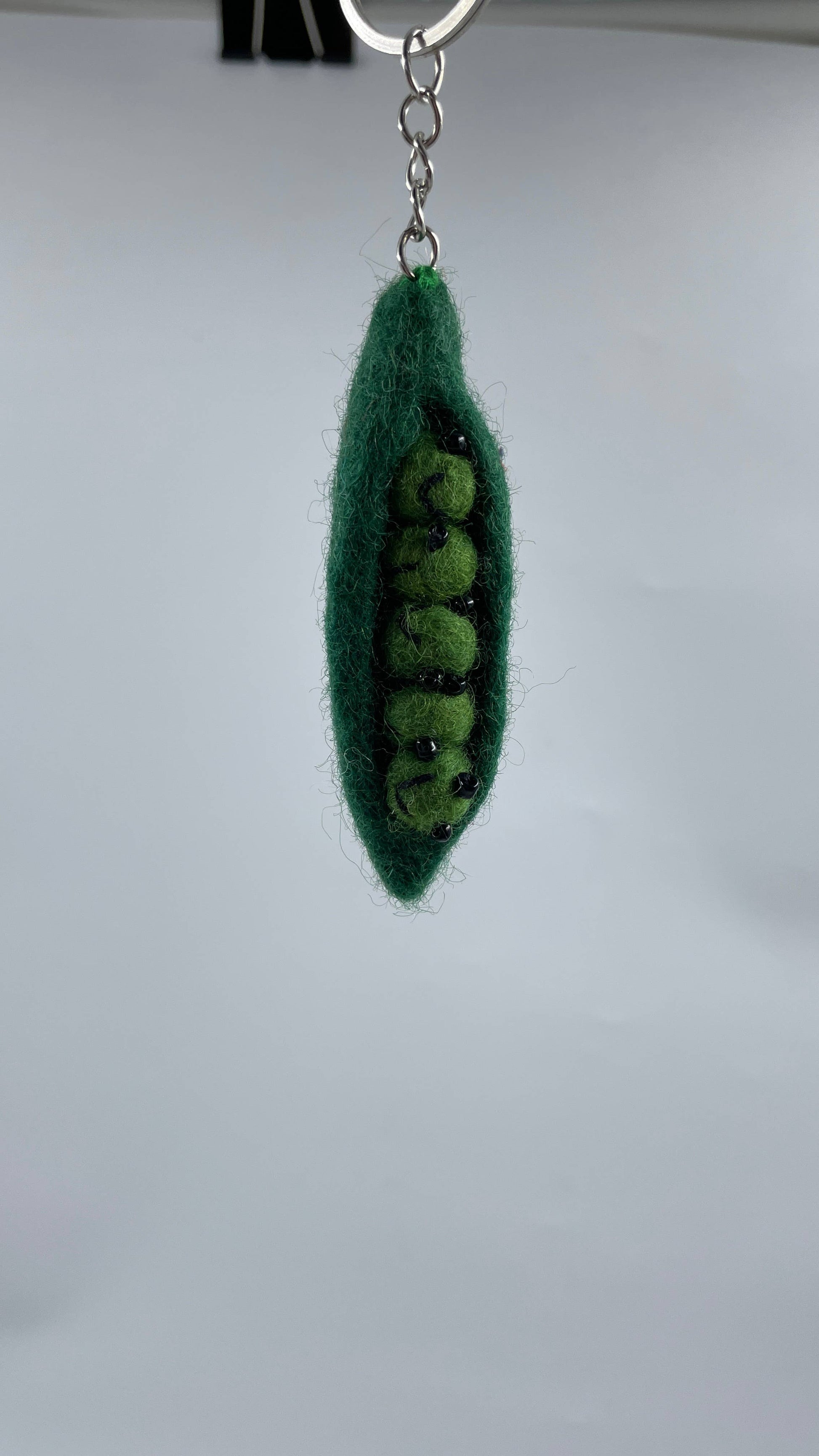 Pea Pod Keyring - Hand made from felt